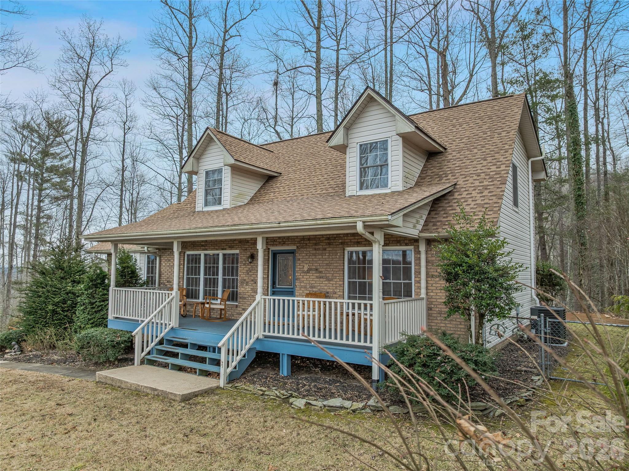24 Abbey Lane Hendersonville NC 28739