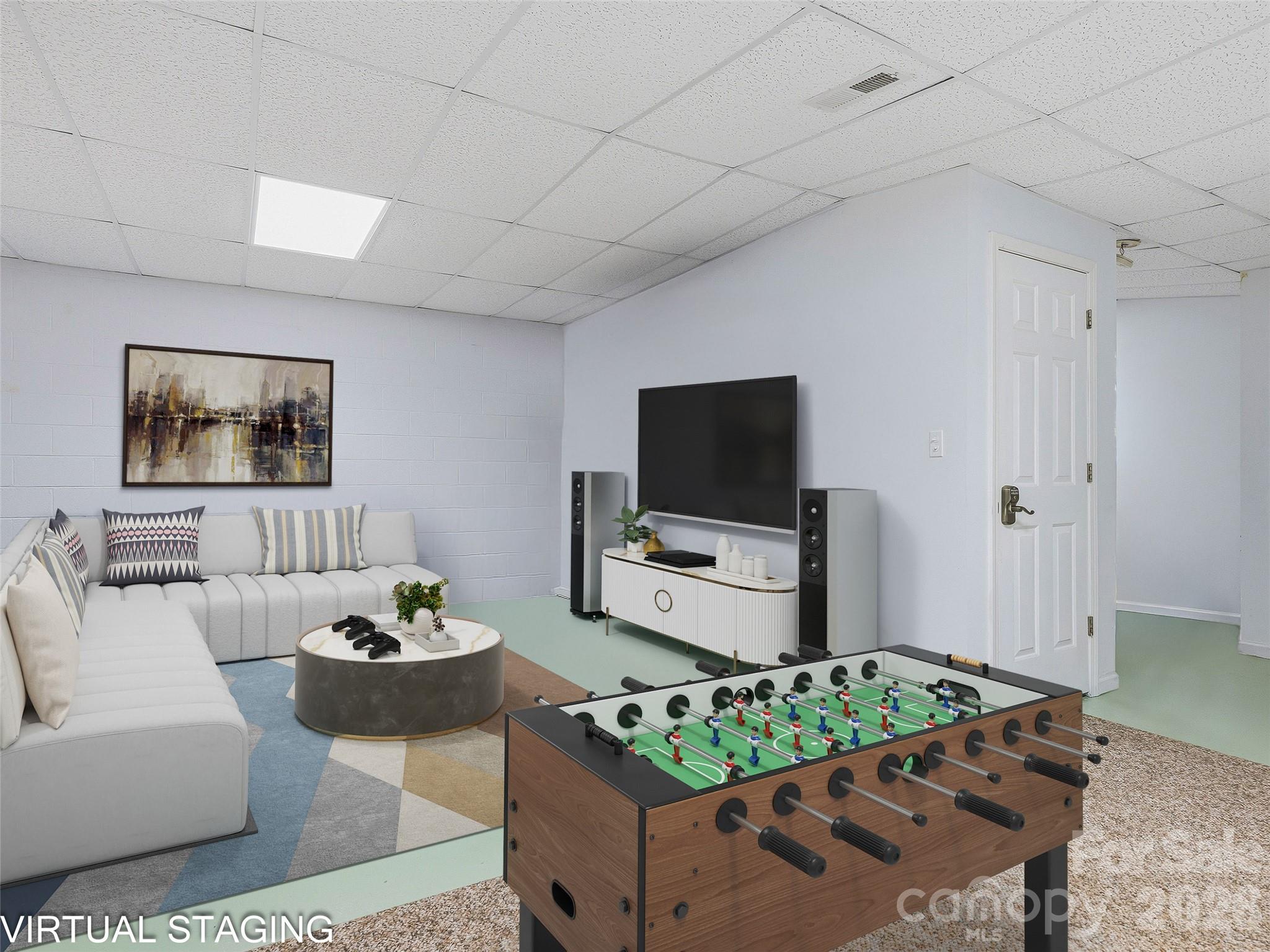 24 Abbey Lane Hendersonville NC 28739