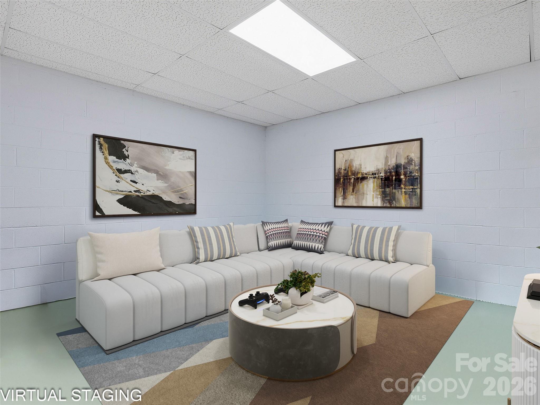 24 Abbey Lane Hendersonville NC 28739