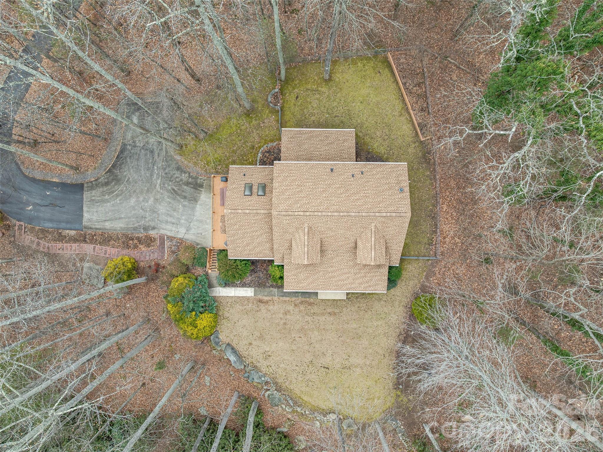 24 Abbey Lane Hendersonville NC 28739