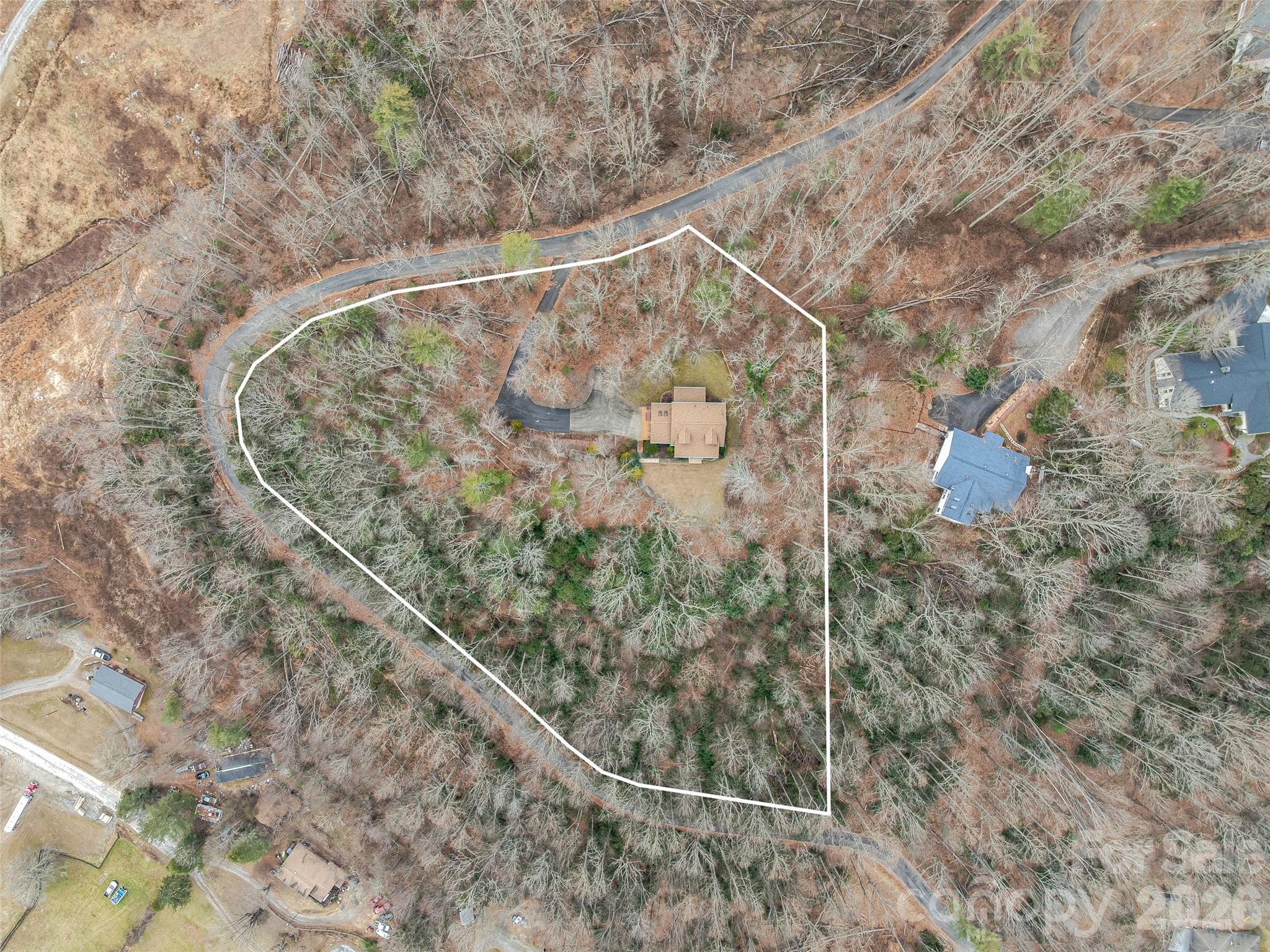 24 Abbey Lane Hendersonville NC 28739