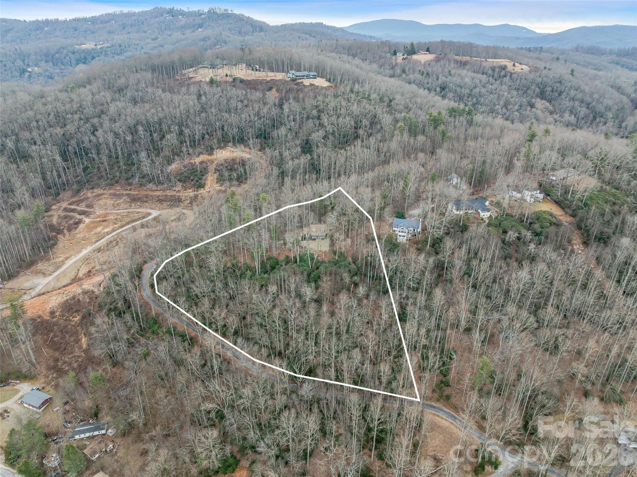 24 Abbey Lane Hendersonville NC 28739