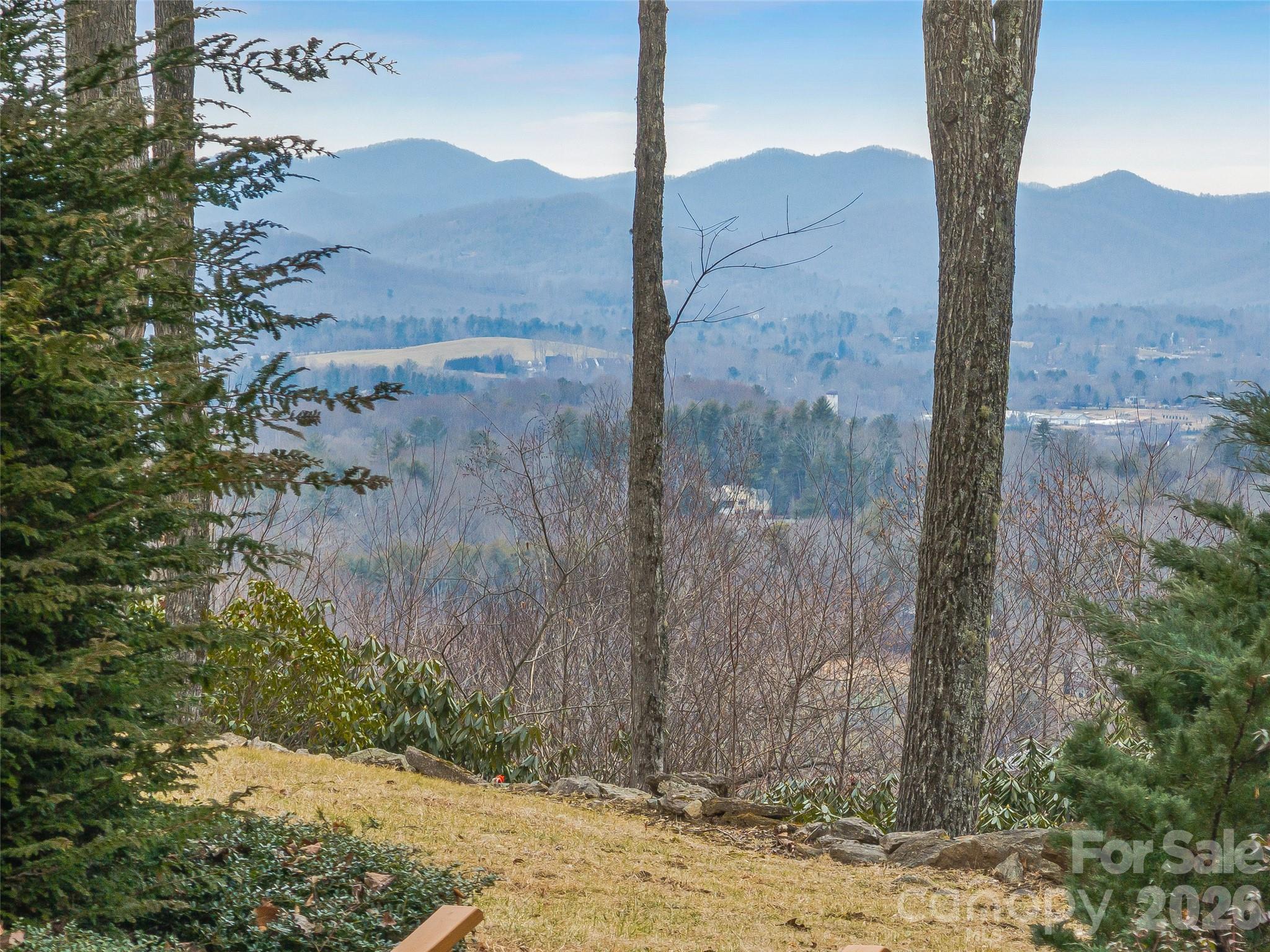 24 Abbey Lane Hendersonville NC 28739