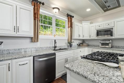 114 Nesting Ridge Waynesville NC 28785