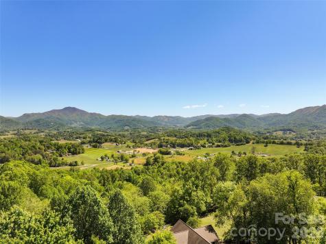 114 Nesting Ridge Waynesville NC 28785