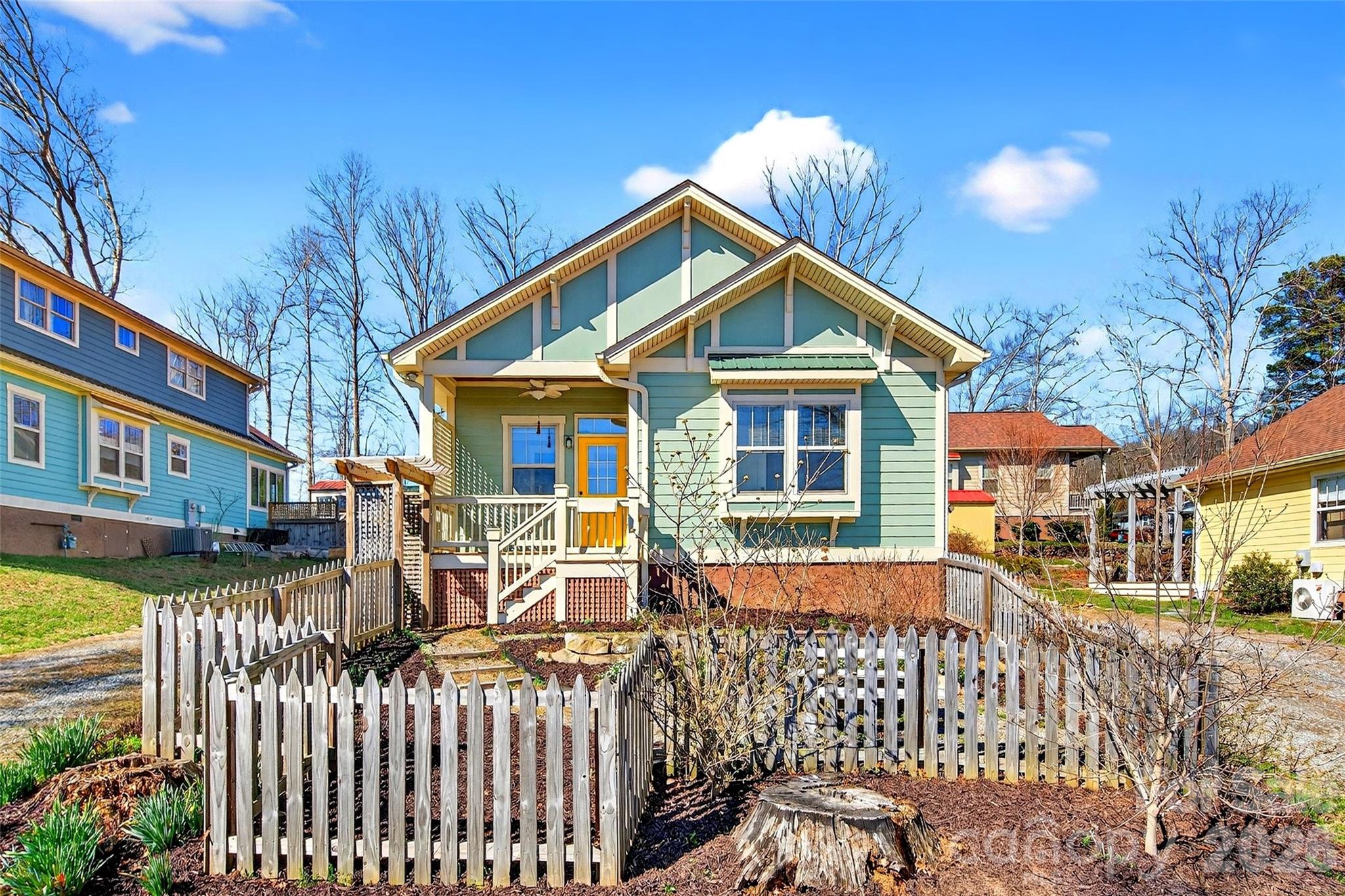 Black Mountain NC, 311 Lake Oak Drive