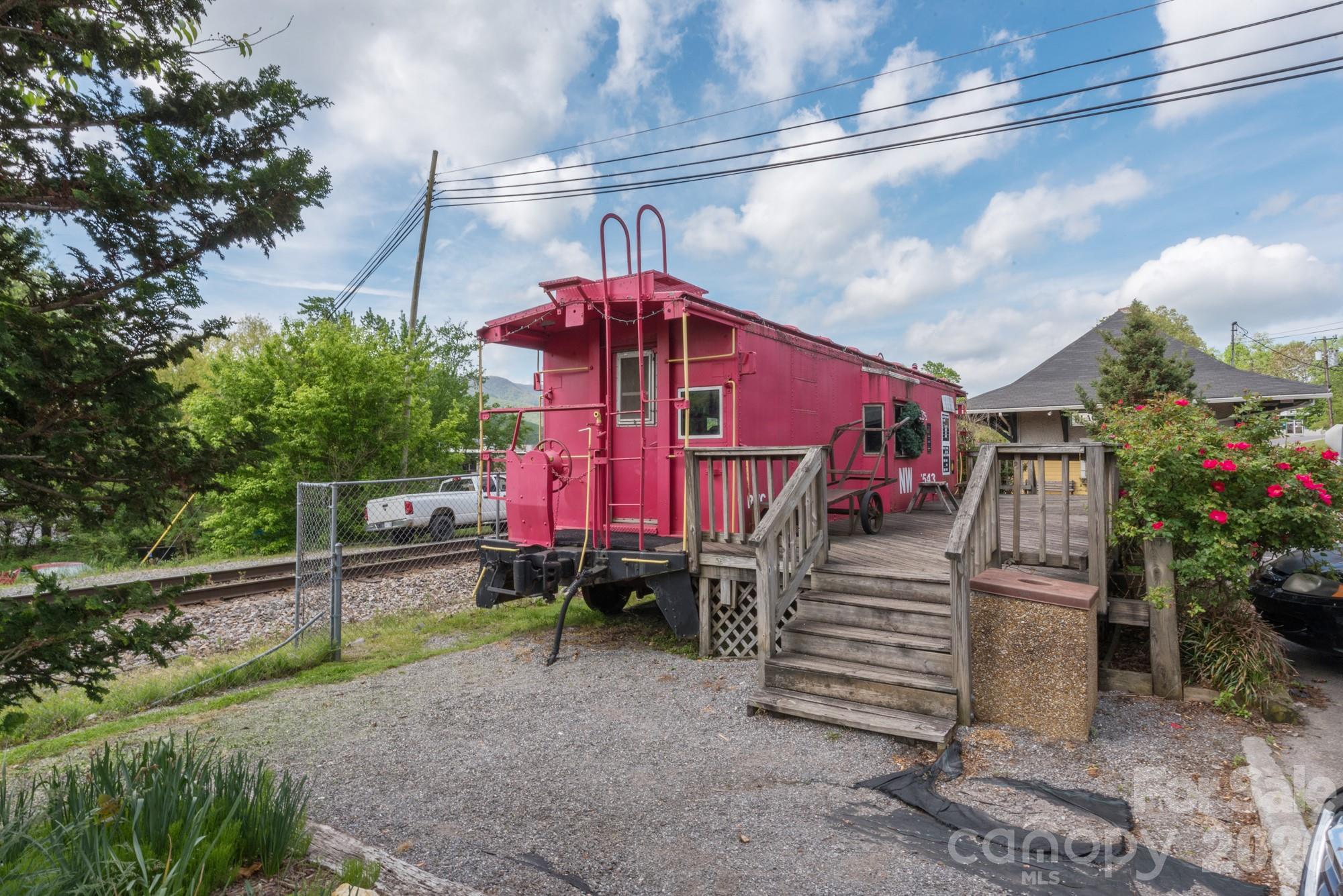 311 Lake Oak Drive Black Mountain NC 28711