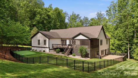 221 Logan Crossing Drive Davidson NC 28036