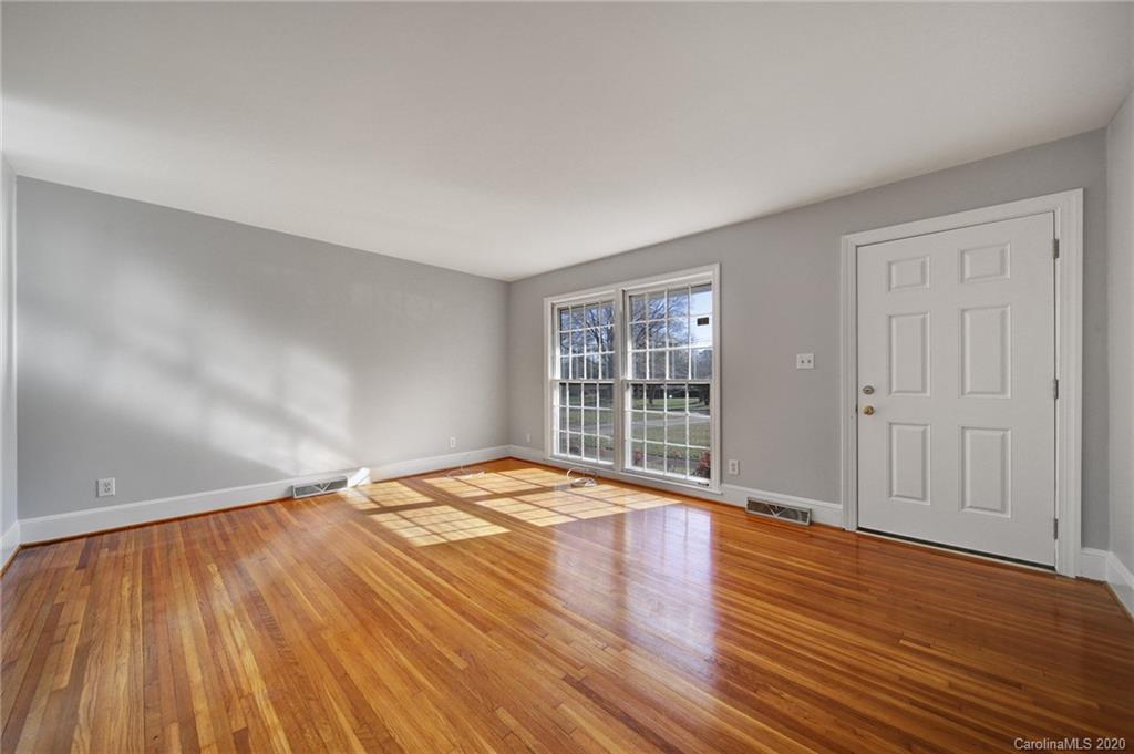 2227 Stonewood Drive Charlotte NC 28210