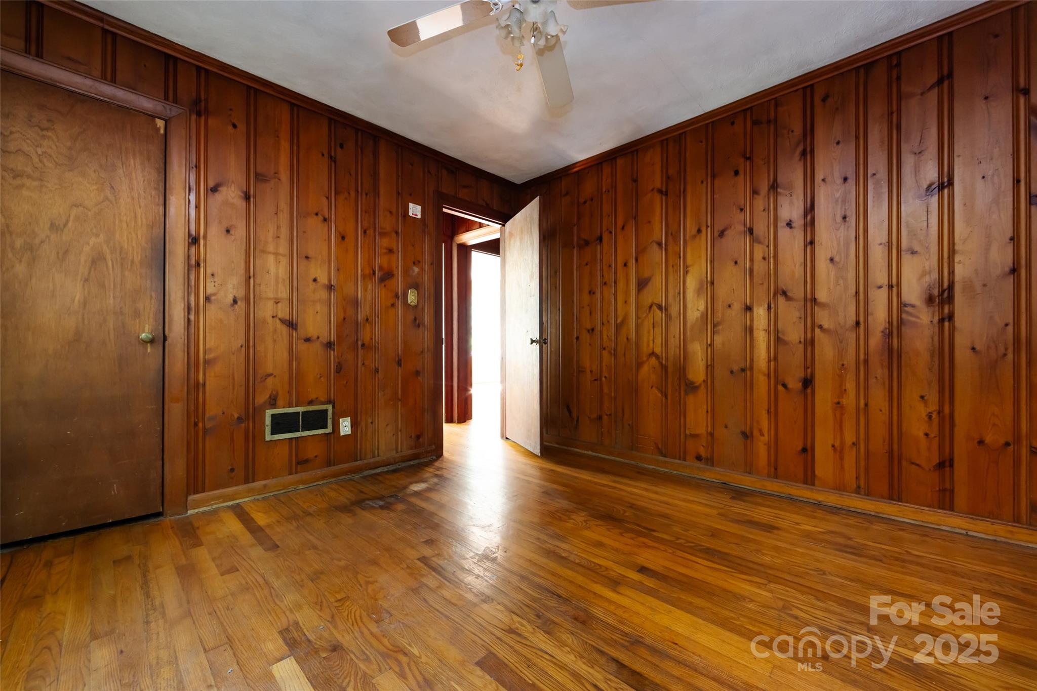 2001 Mcdonald Drive Charlotte NC 28216