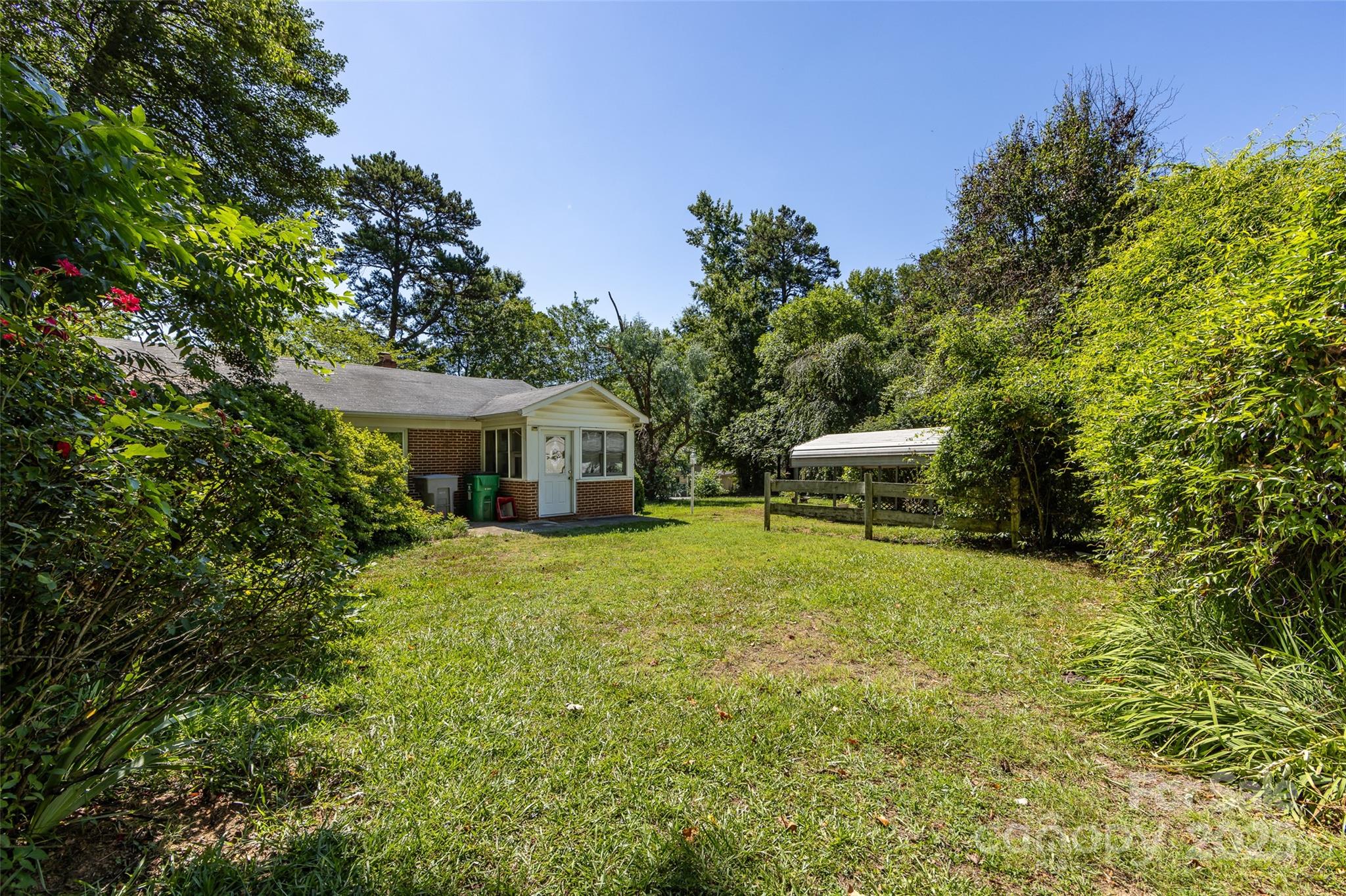 2001 Mcdonald Drive Charlotte NC 28216