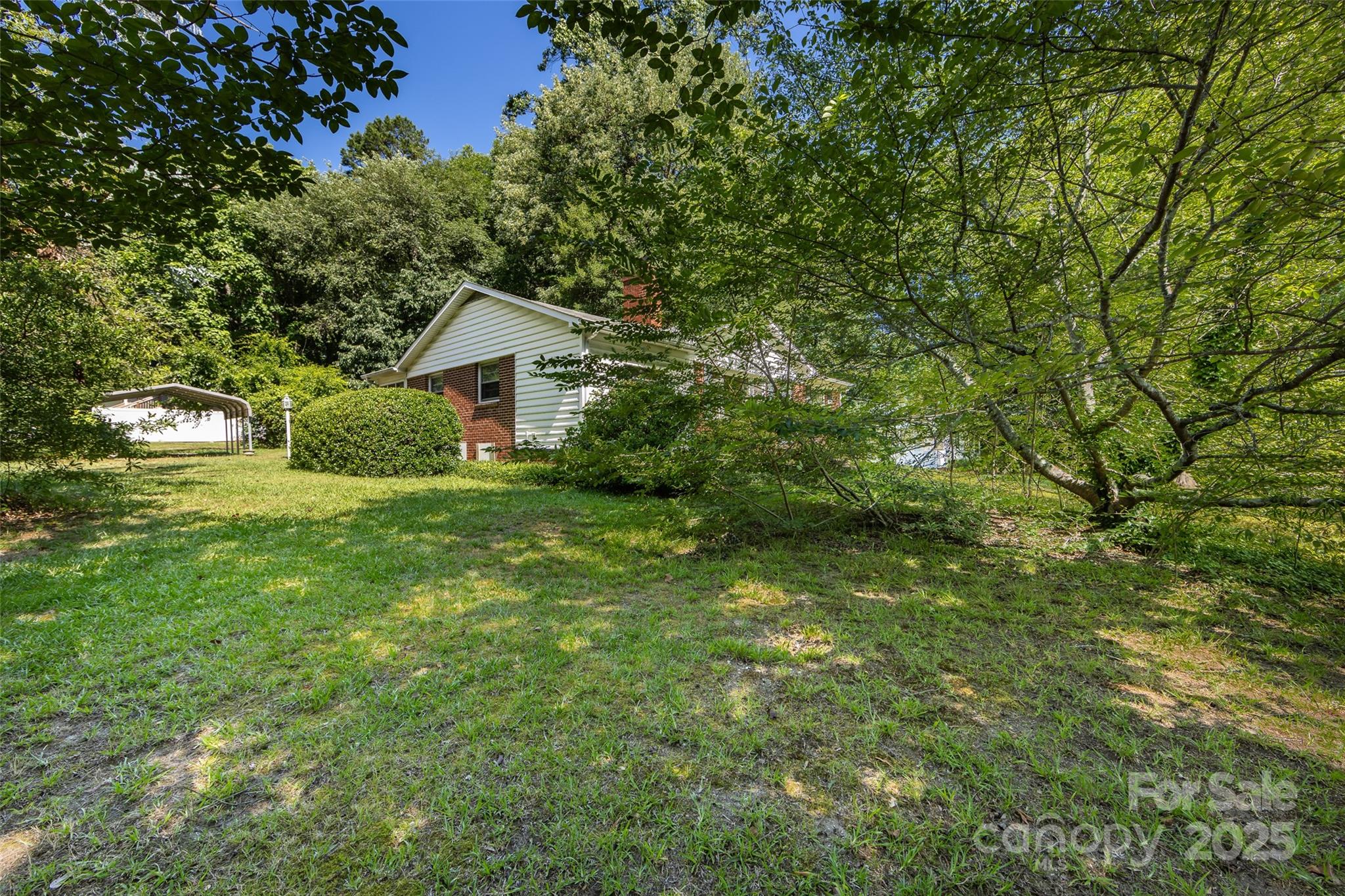 2001 Mcdonald Drive Charlotte NC 28216