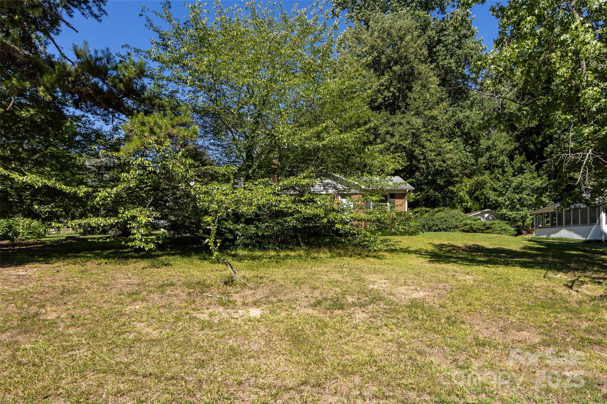 2001 Mcdonald Drive Charlotte NC 28216