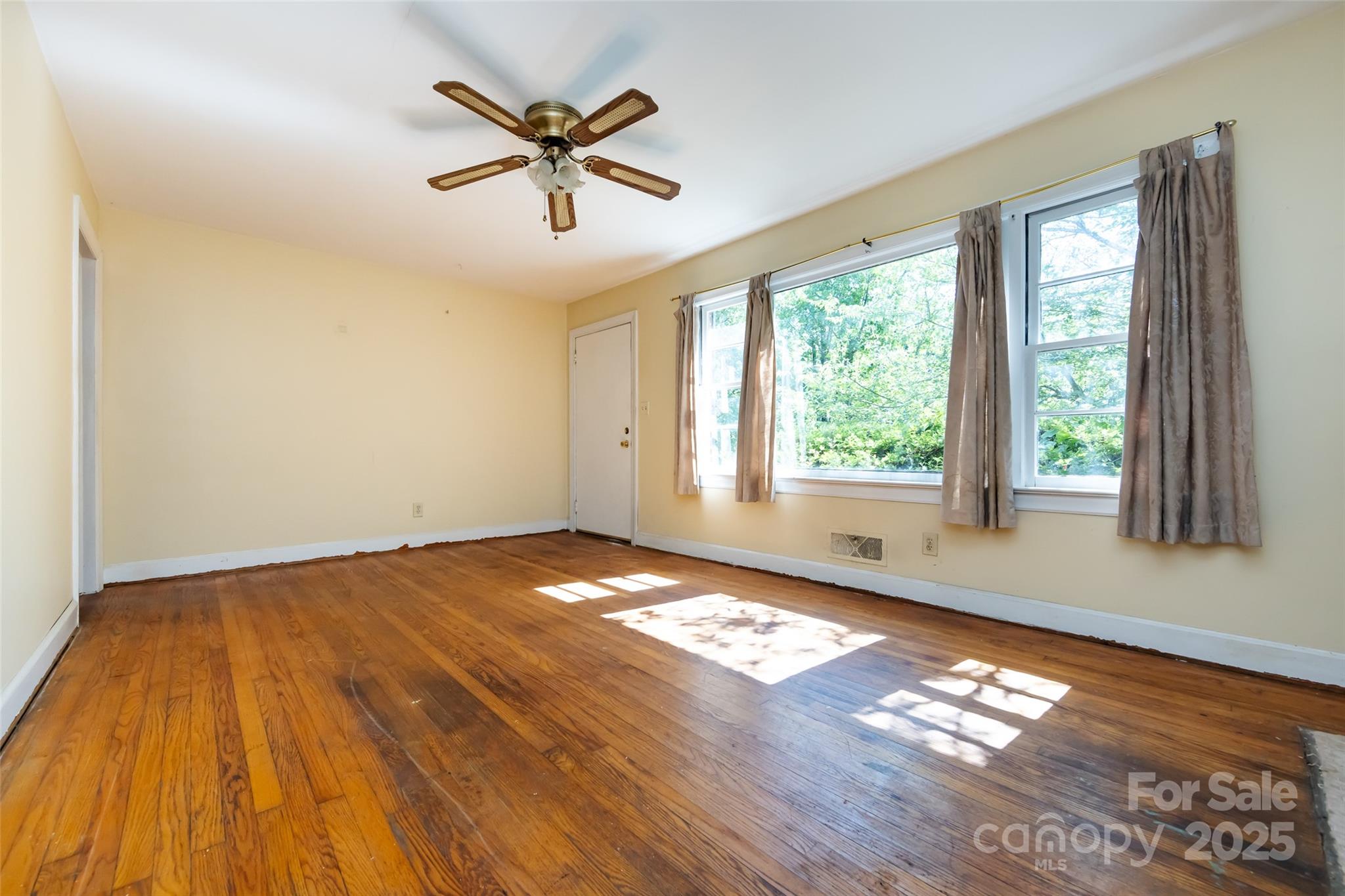 2001 Mcdonald Drive Charlotte NC 28216