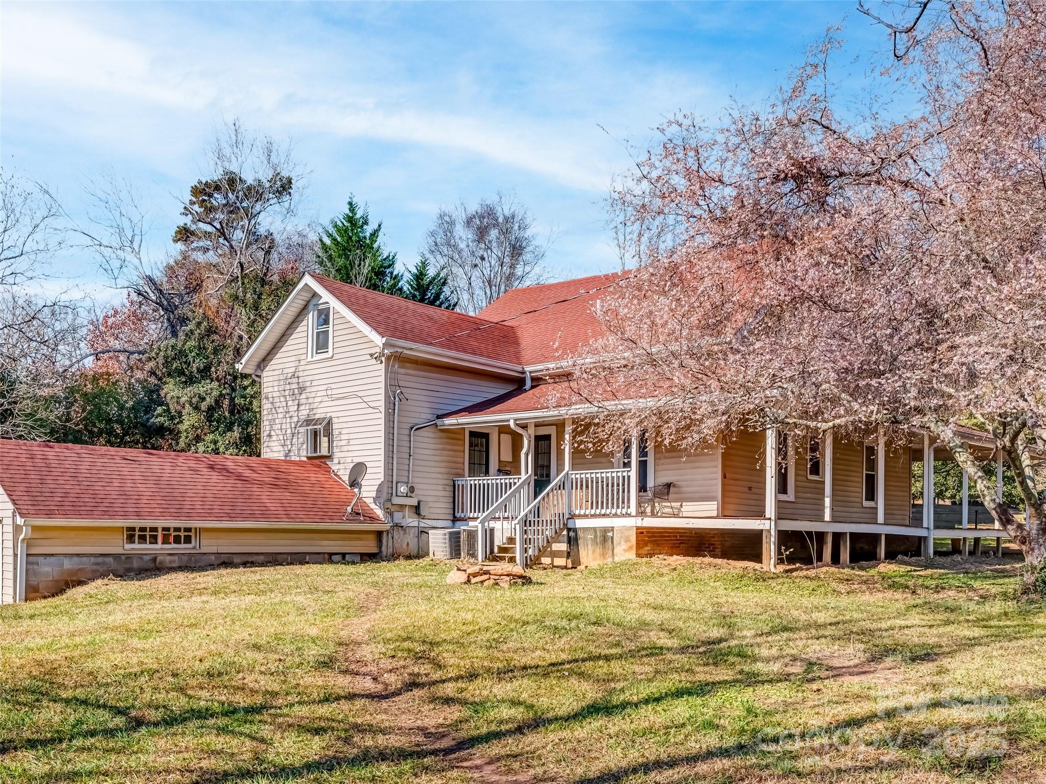 411 Walker Street Columbus NC 28722