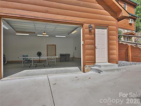 53 Osprey Lane Nebo NC 28761