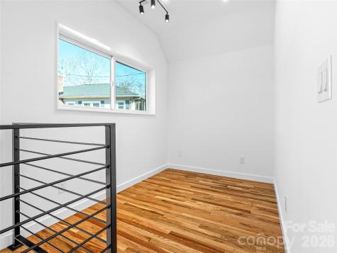171 Houston Place Asheville NC 28801