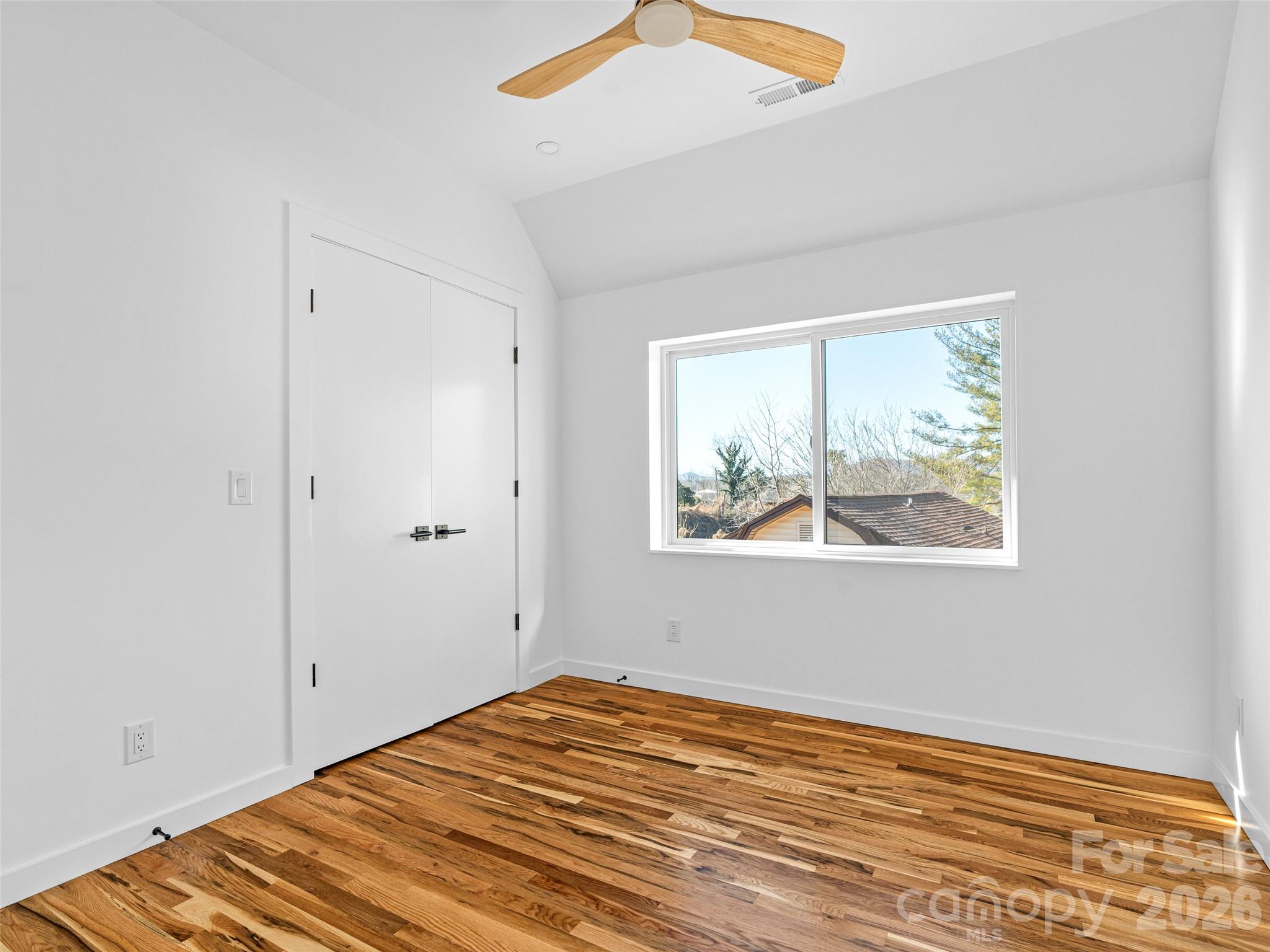 171 Houston Place Asheville NC 28801