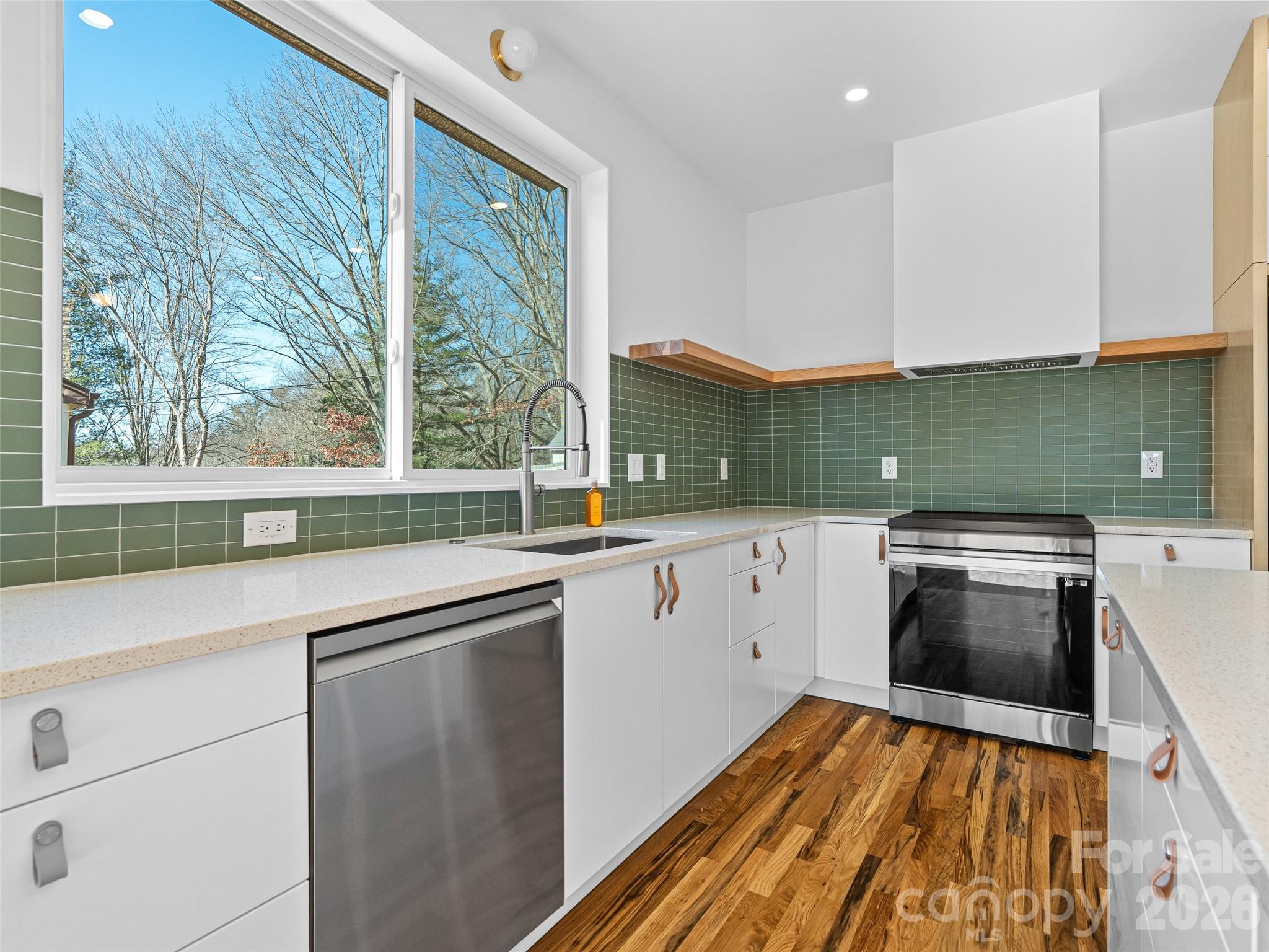 171 Houston Place Asheville NC 28801