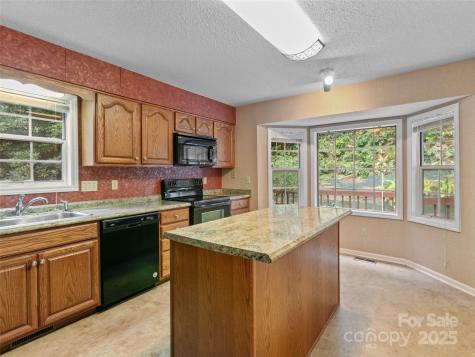 416 Hunters Glen Lane Hendersonville NC 28739