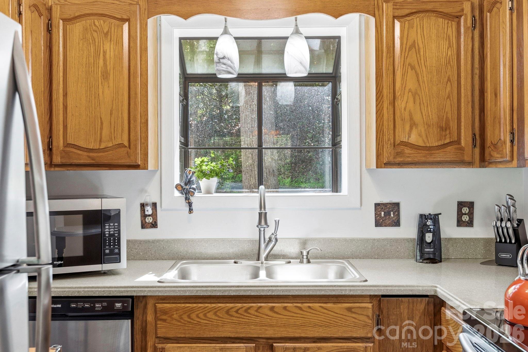 6 Gold Finch Lane Maggie Valley NC 28751