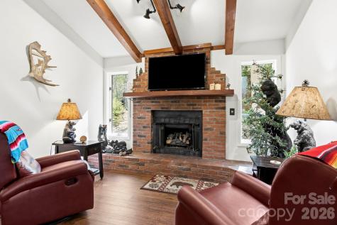 6 Gold Finch Lane Maggie Valley NC 28751