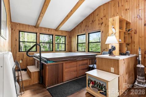 6 Gold Finch Lane Maggie Valley NC 28751