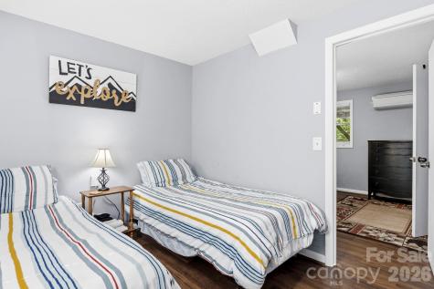 6 Gold Finch Lane Maggie Valley NC 28751