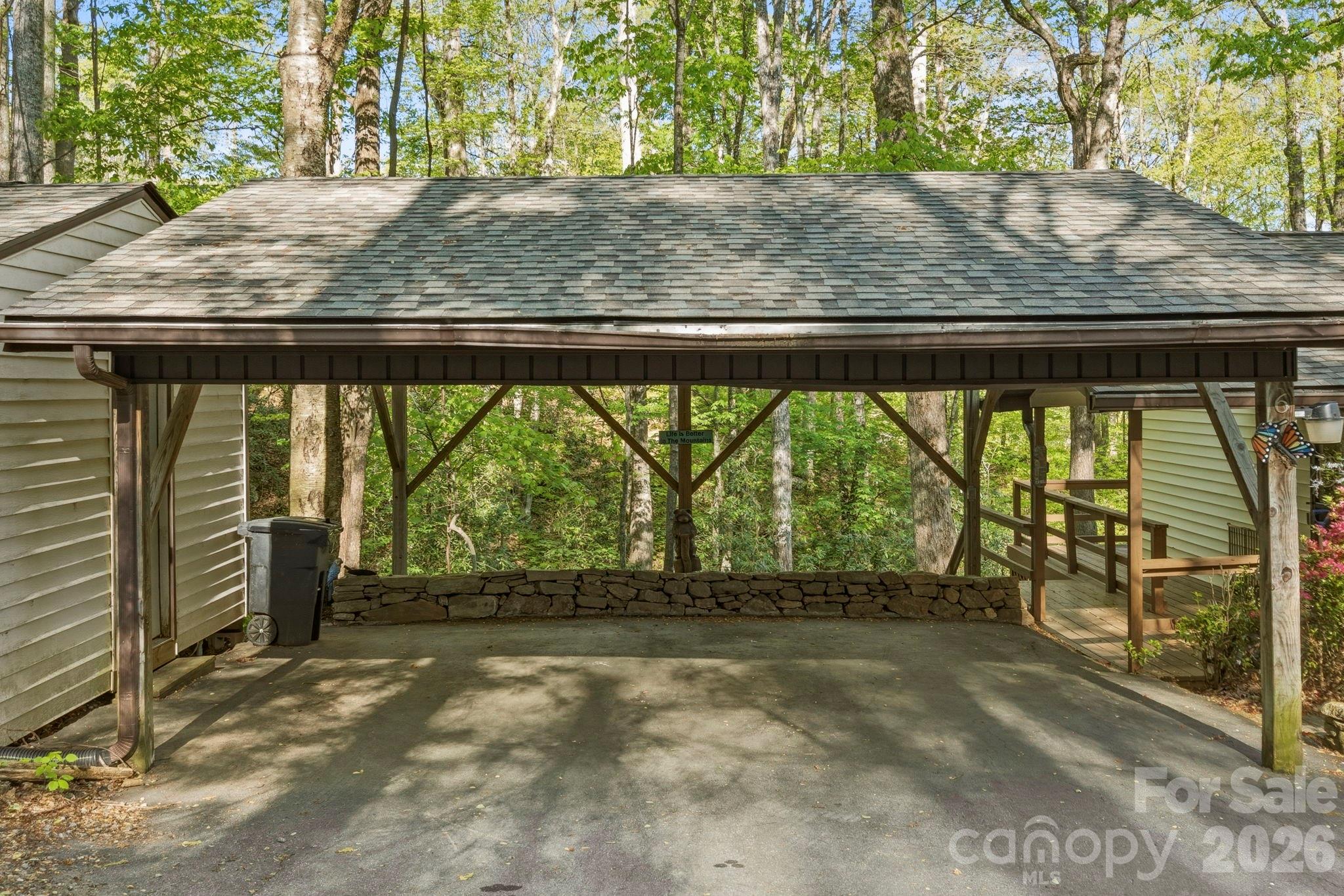 6 Gold Finch Lane Maggie Valley NC 28751