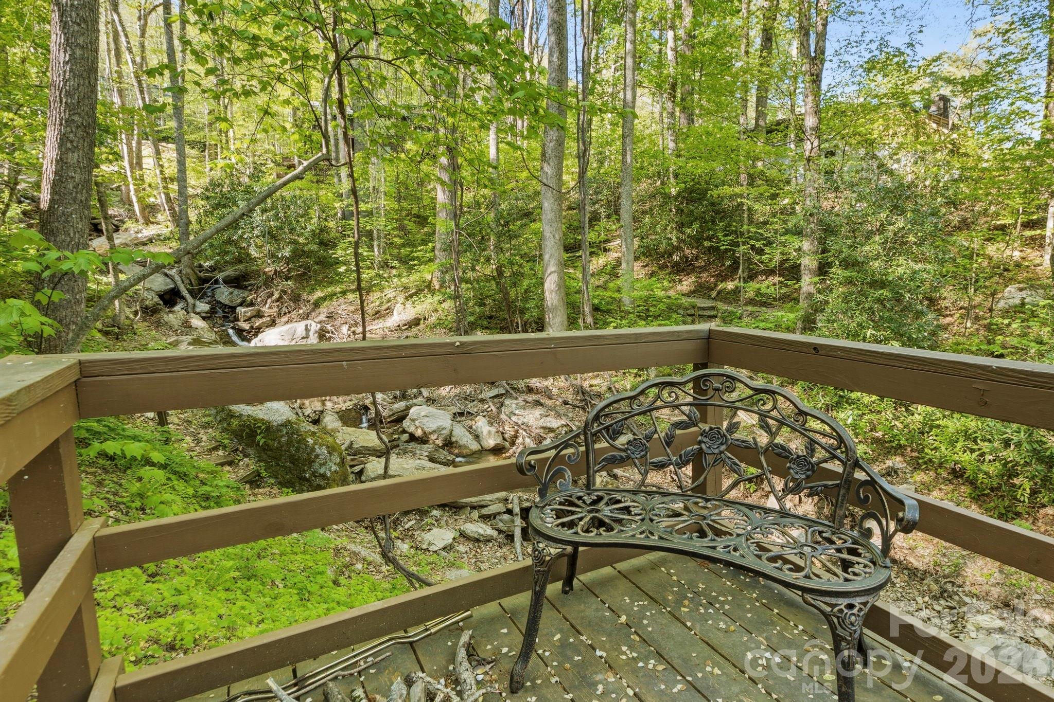 6 Gold Finch Lane Maggie Valley NC 28751