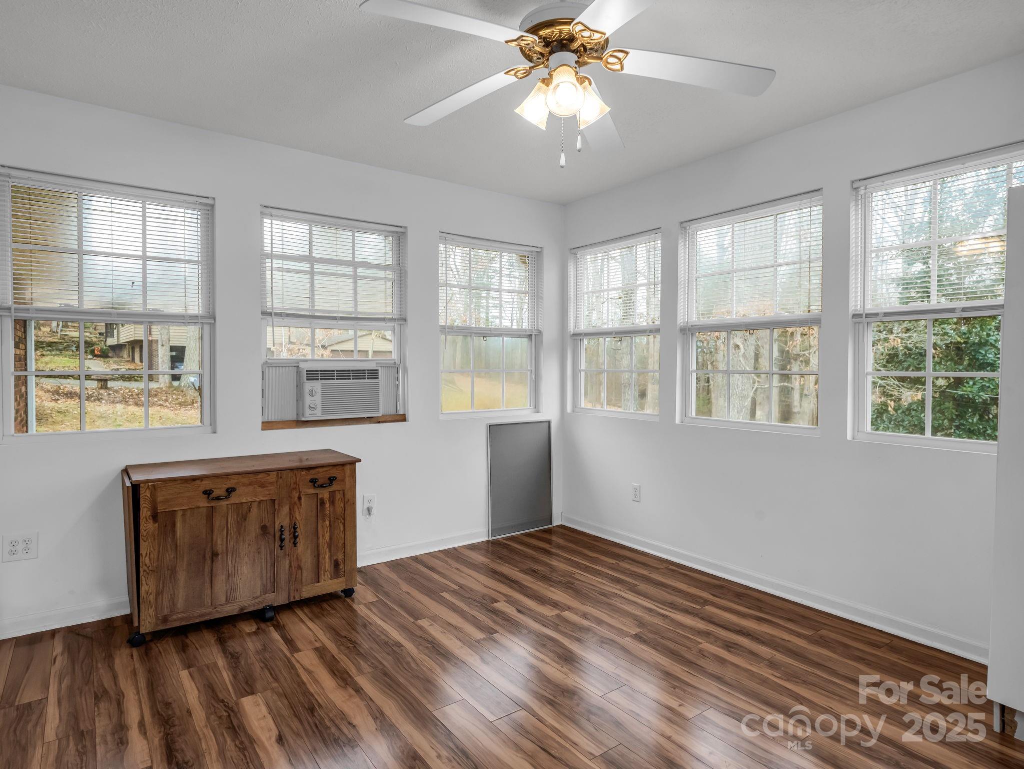 136 Old Tanglewood Trail Hendersonville NC 28739