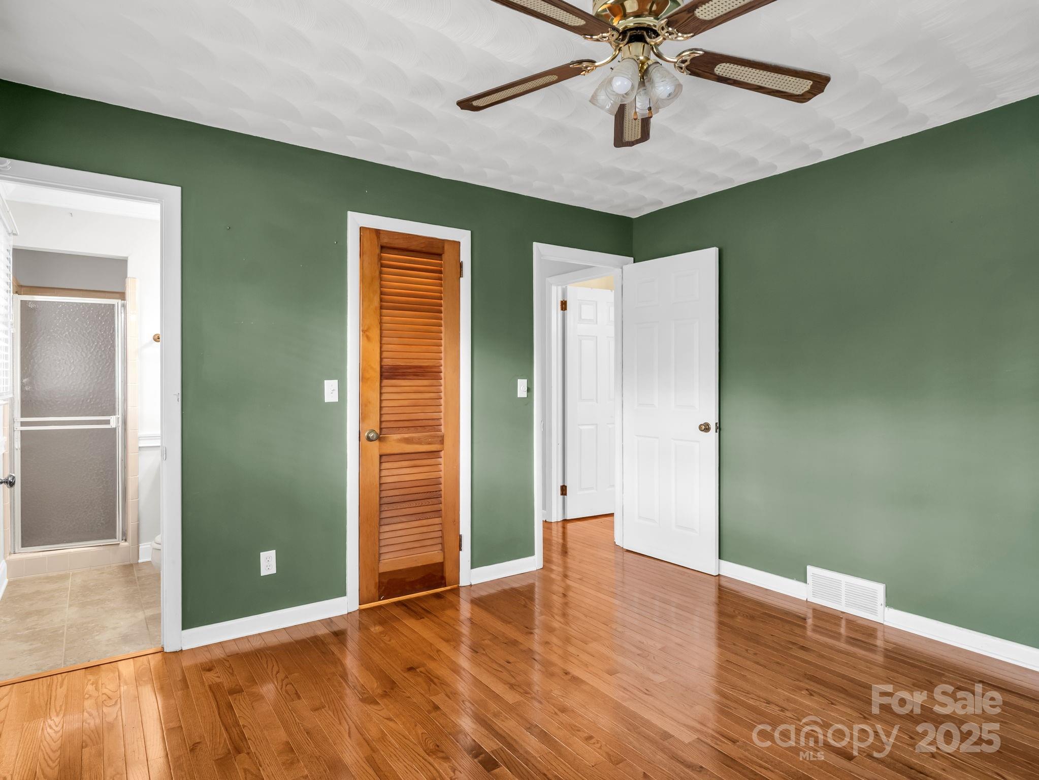 136 Old Tanglewood Trail Hendersonville NC 28739
