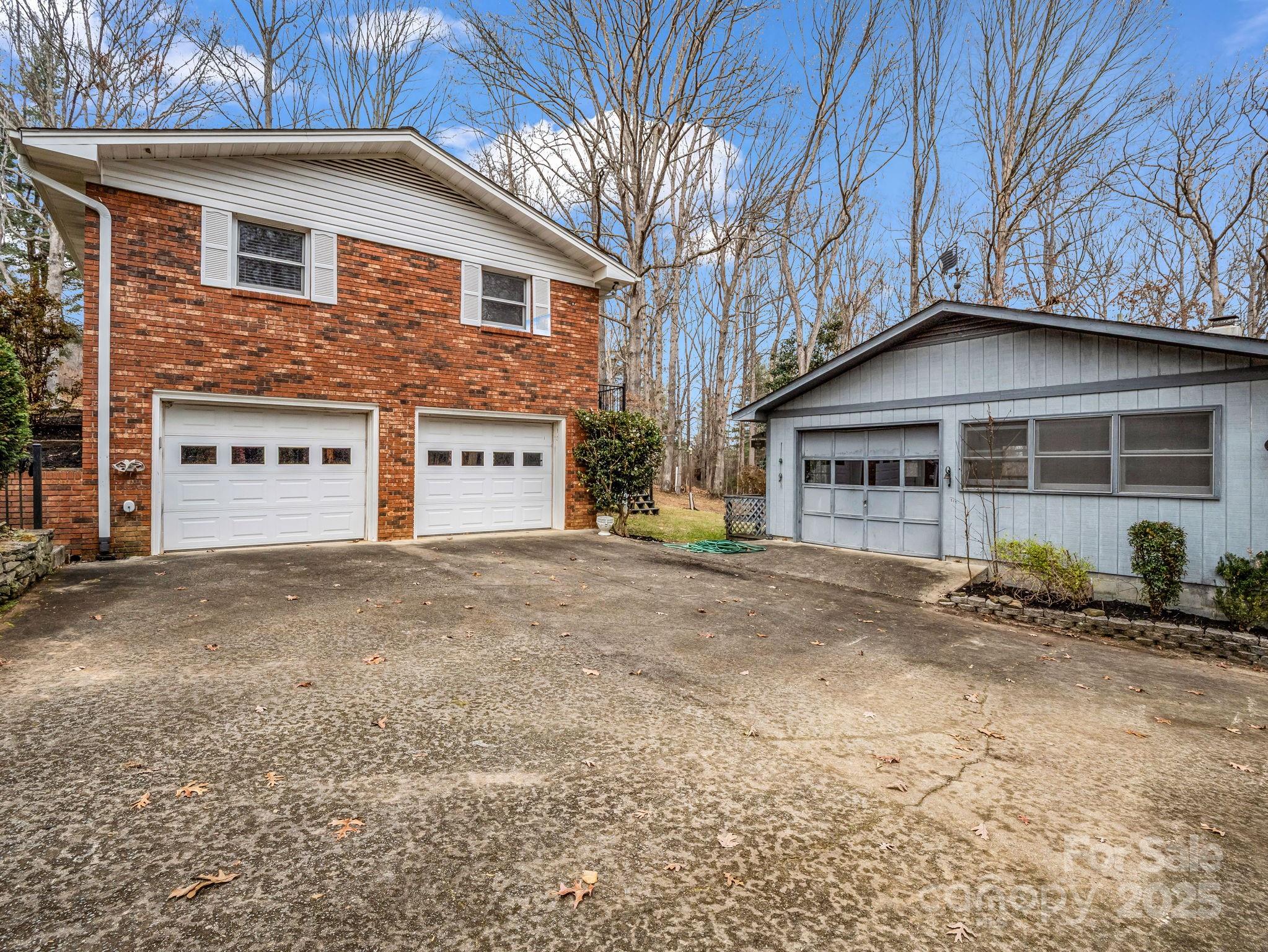 136 Old Tanglewood Trail Hendersonville NC 28739