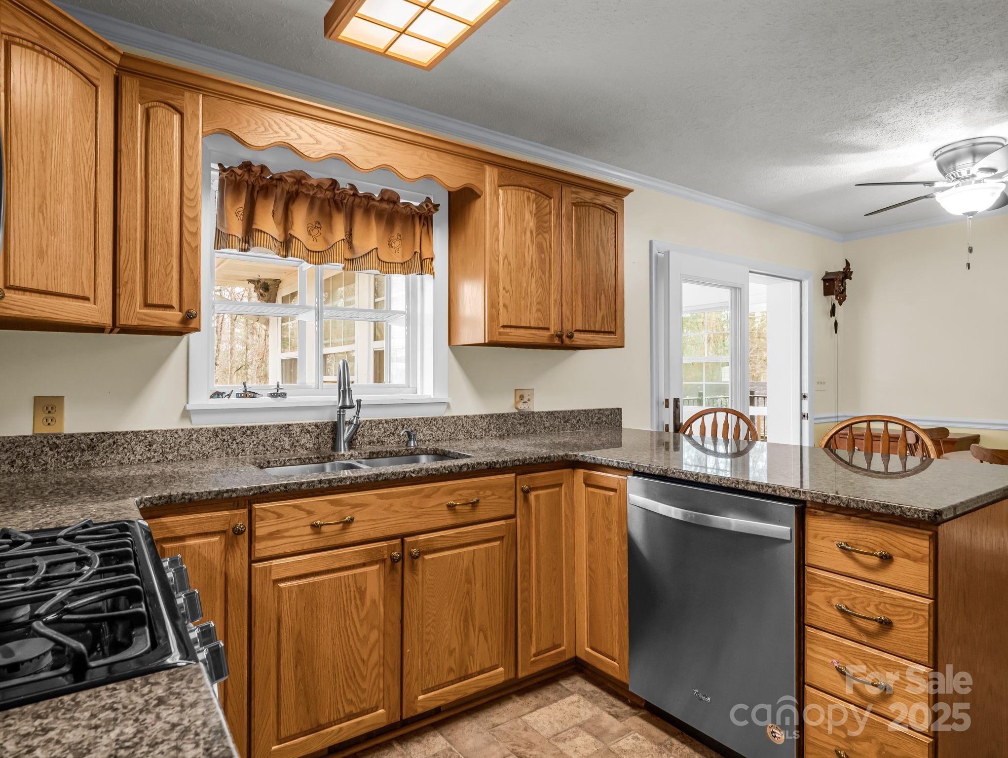 136 Old Tanglewood Trail Hendersonville NC 28739