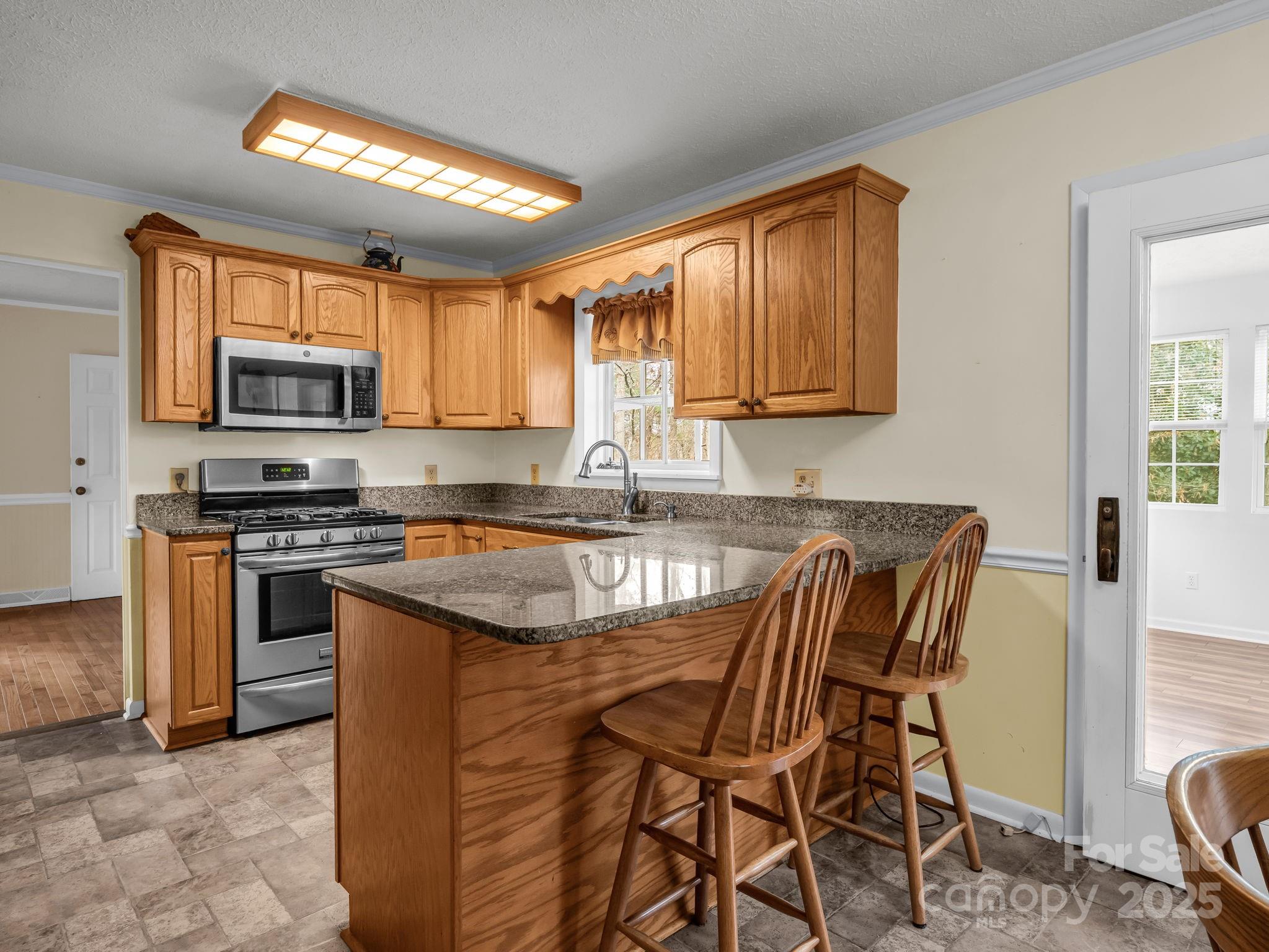 136 Old Tanglewood Trail Hendersonville NC 28739