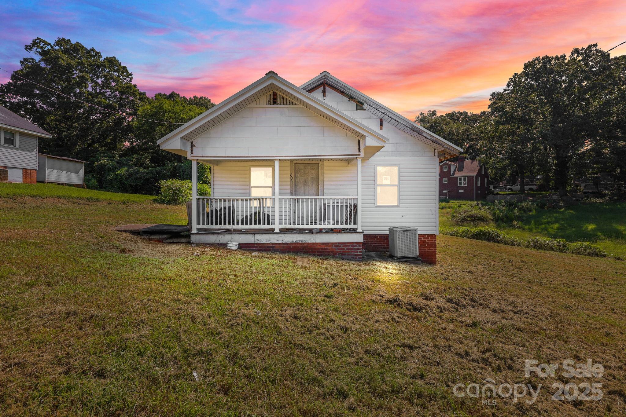 808 S 4th Street Albemarle NC 28001