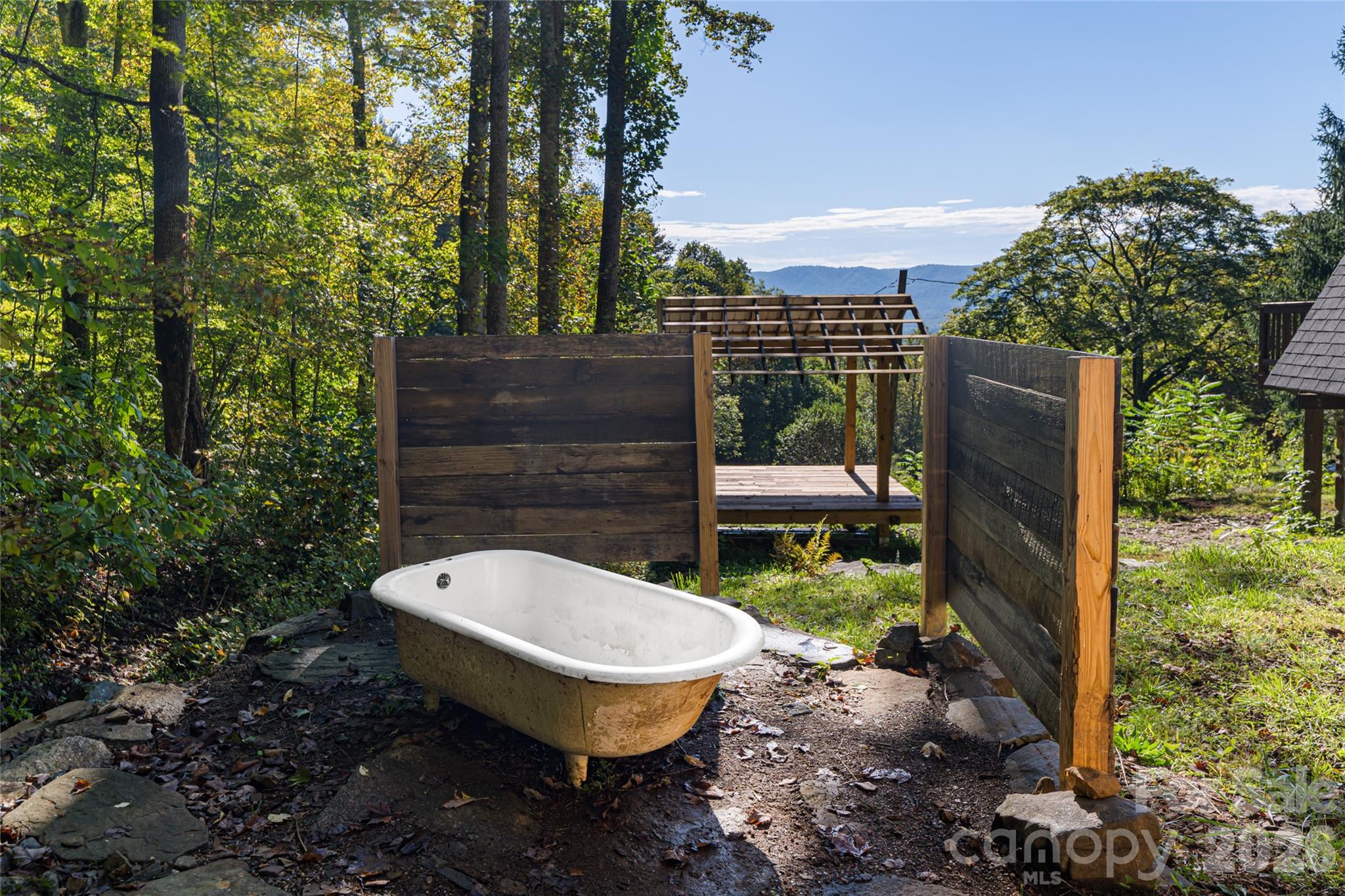 360 Banjo Branch Road Burnsville NC 28714
