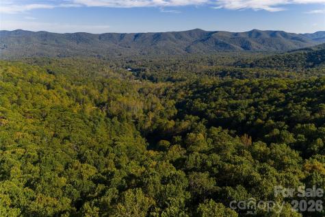 360 Banjo Branch Road Burnsville NC 28714