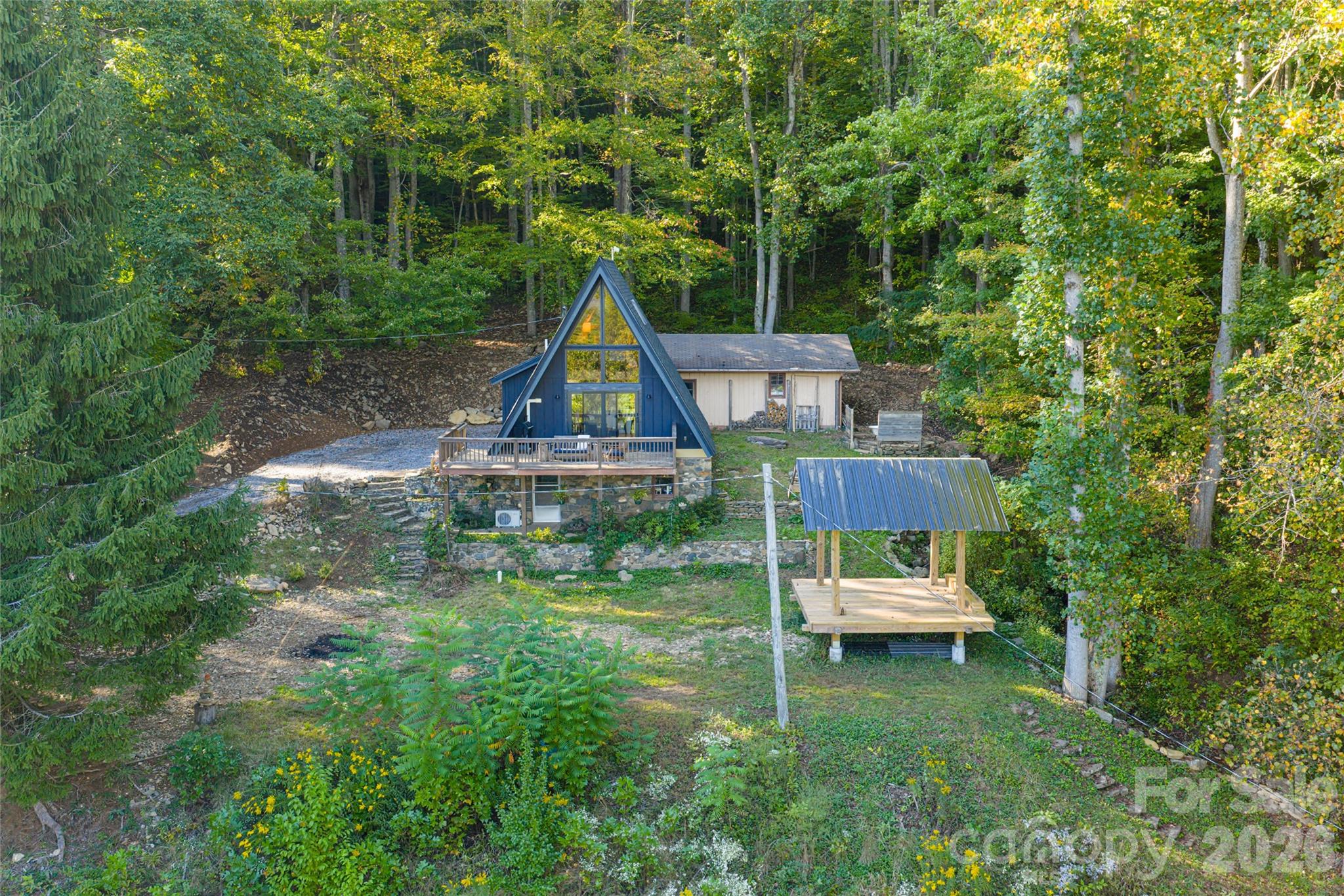 360 Banjo Branch Road Burnsville NC 28714