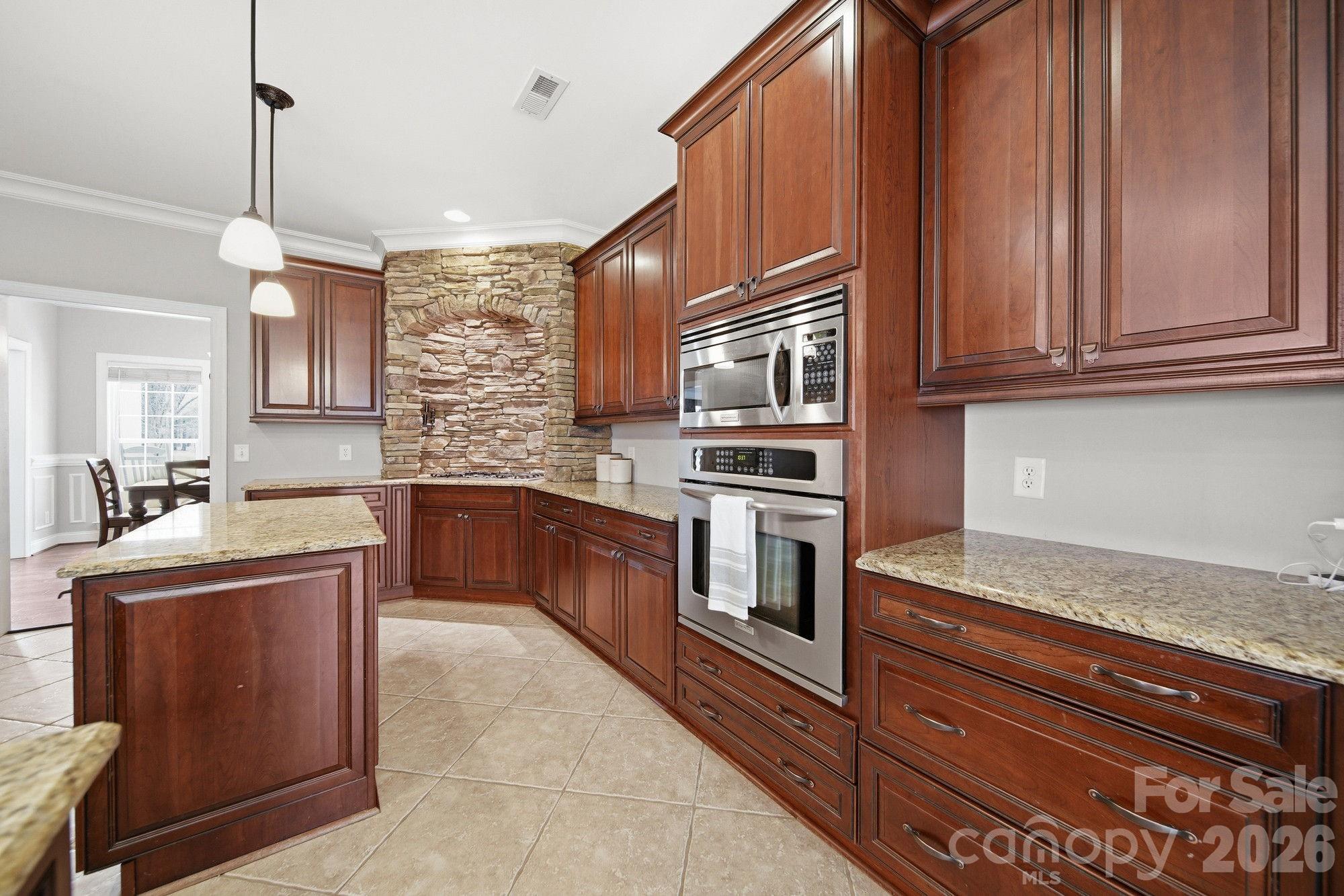 433 Laurel Crest Drive Kannapolis NC 28081