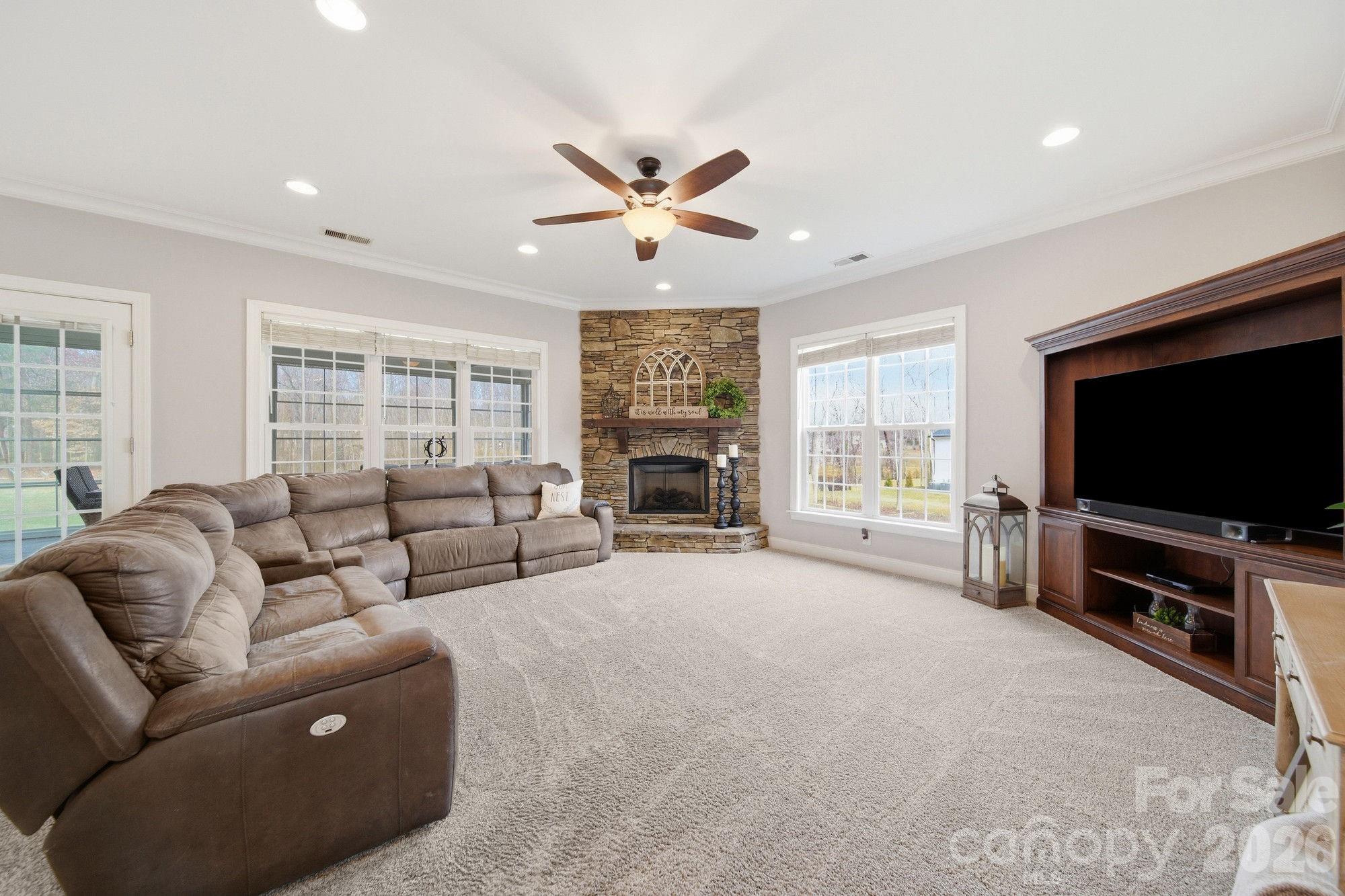 433 Laurel Crest Drive Kannapolis NC 28081