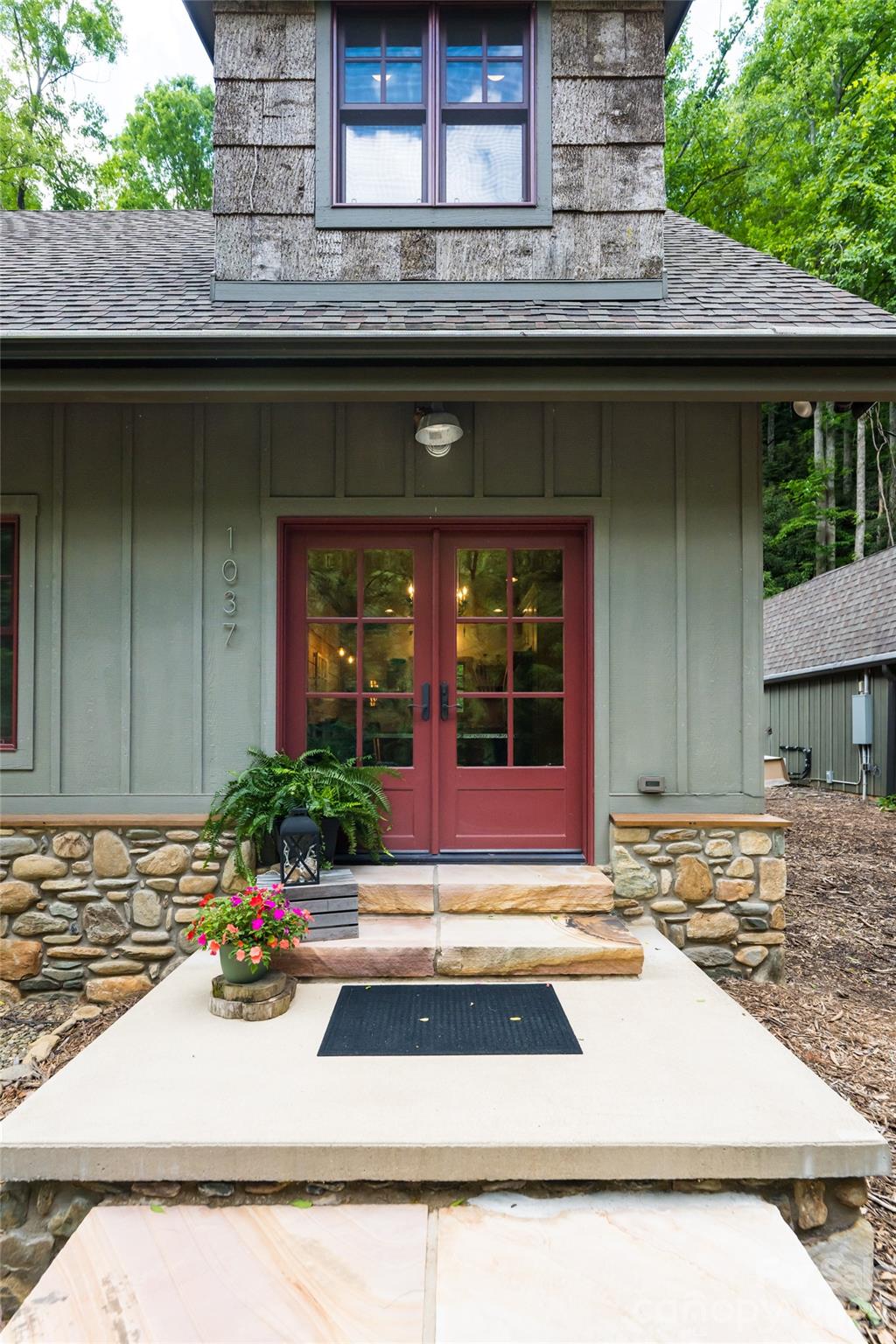 1037 Newberry Creek Road Old Fort NC 28762