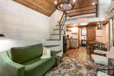 1037 Newberry Creek Road Old Fort NC 28762