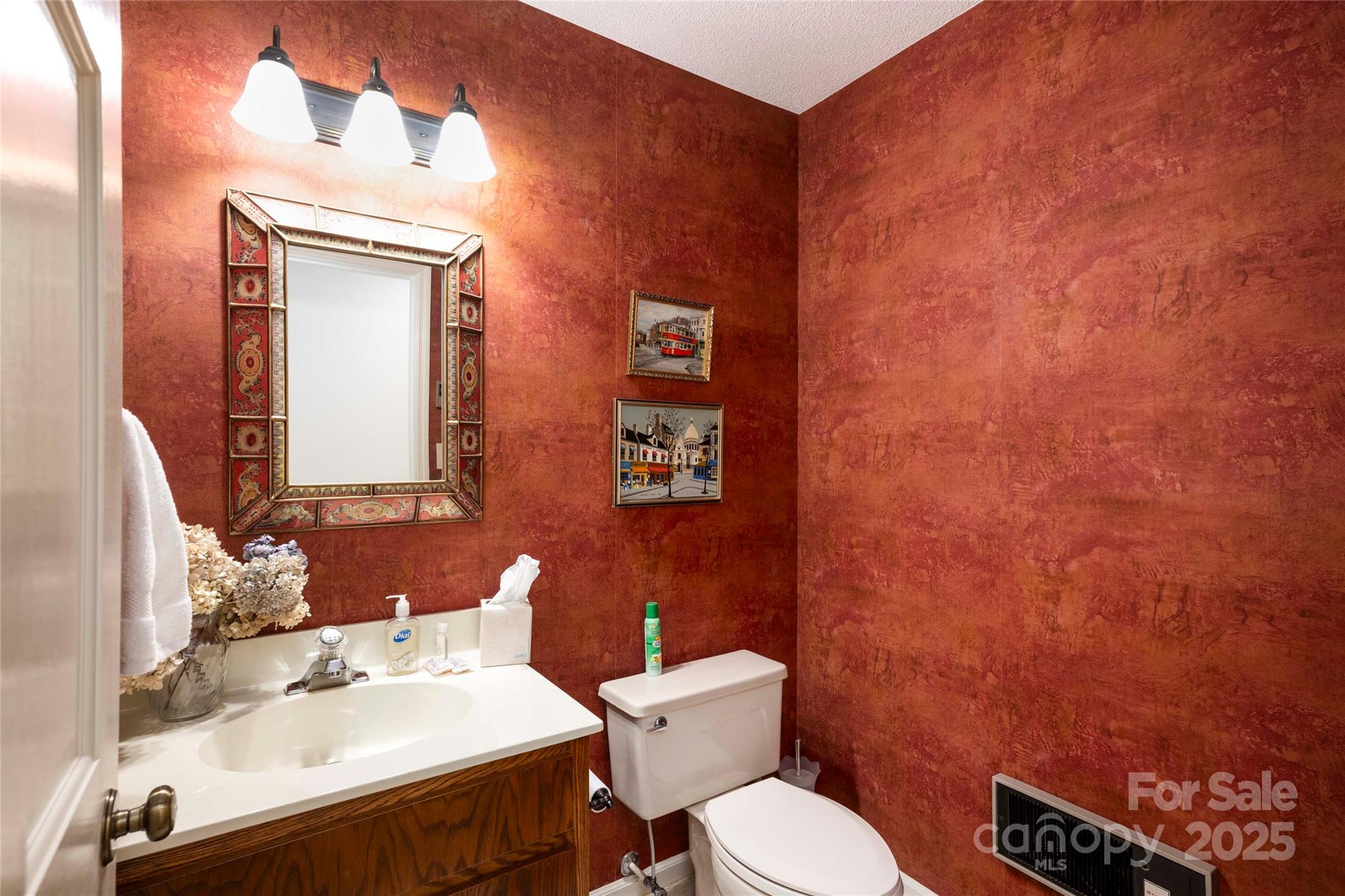 572 N East Shore Drive Lake Toxaway NC 28747