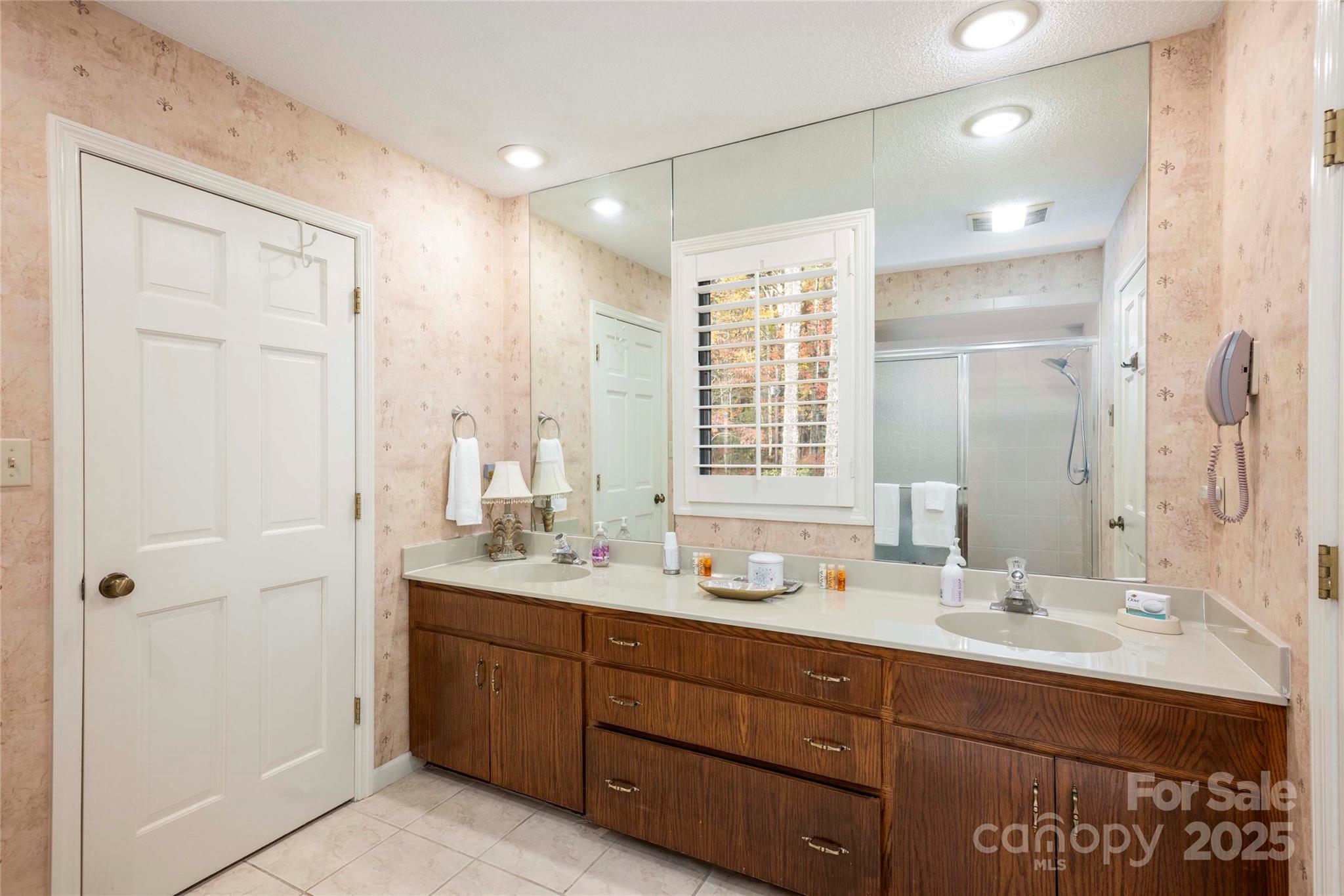 572 N East Shore Drive Lake Toxaway NC 28747