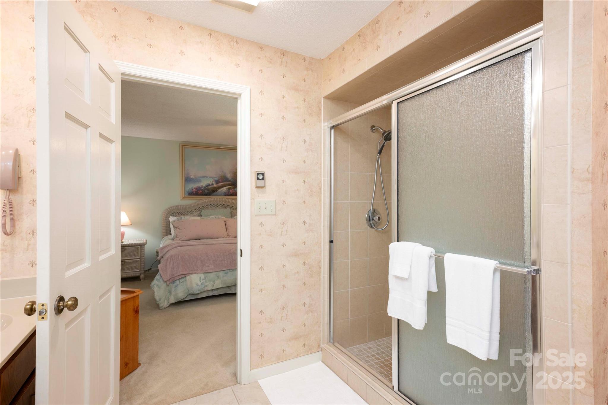 572 N East Shore Drive Lake Toxaway NC 28747