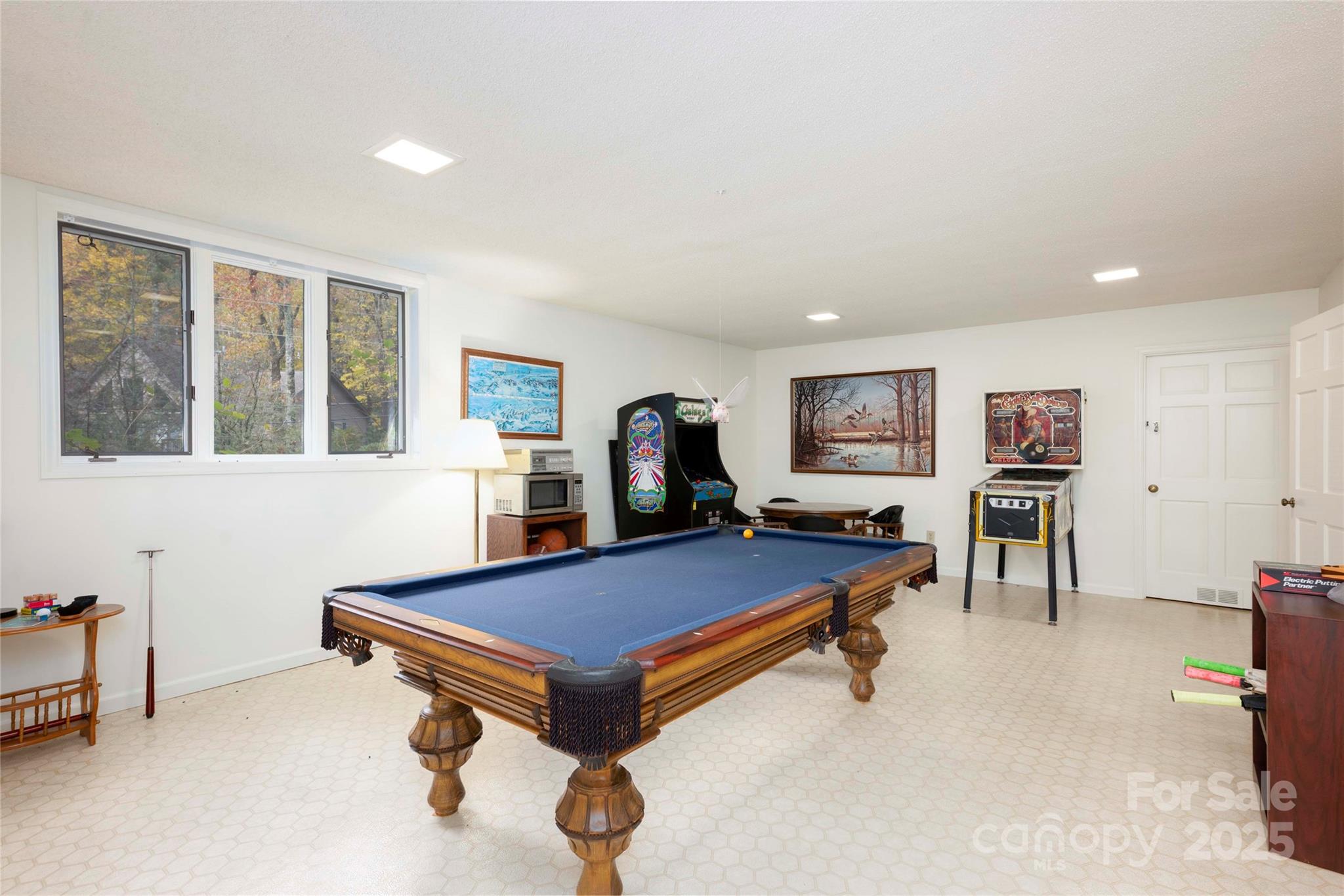 572 N East Shore Drive Lake Toxaway NC 28747