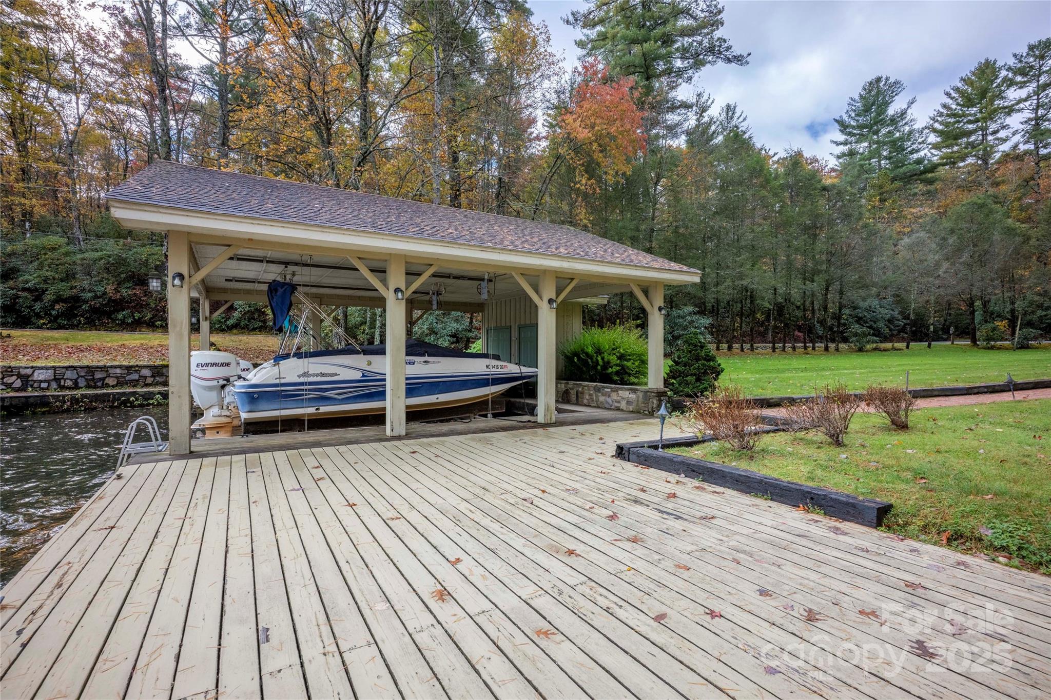 572 N East Shore Drive Lake Toxaway NC 28747