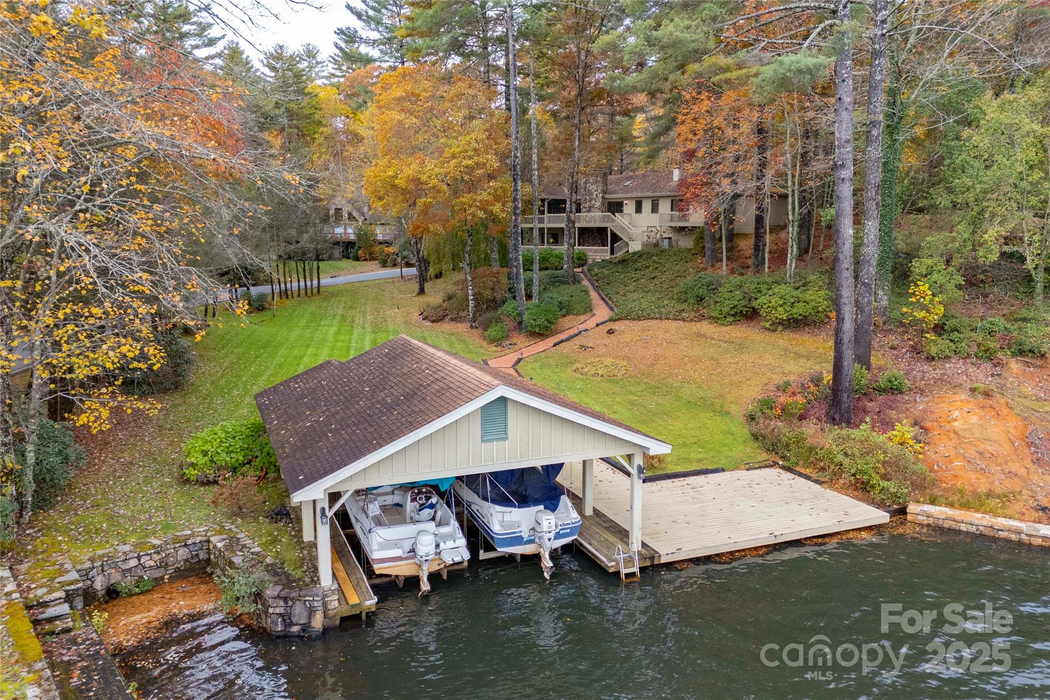 572 N East Shore Drive Lake Toxaway NC 28747