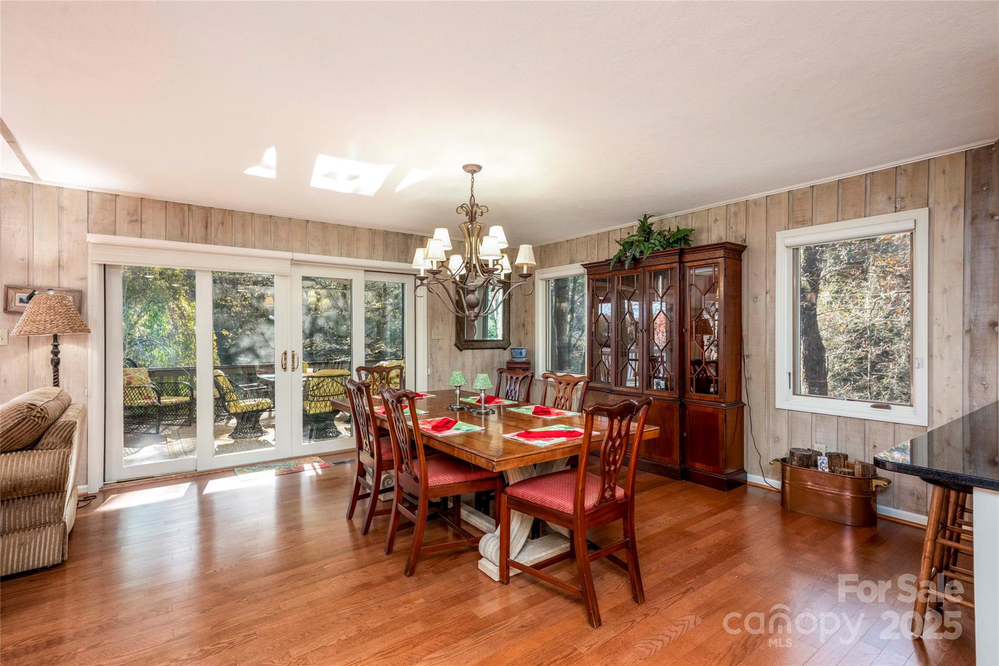 572 N East Shore Drive Lake Toxaway NC 28747